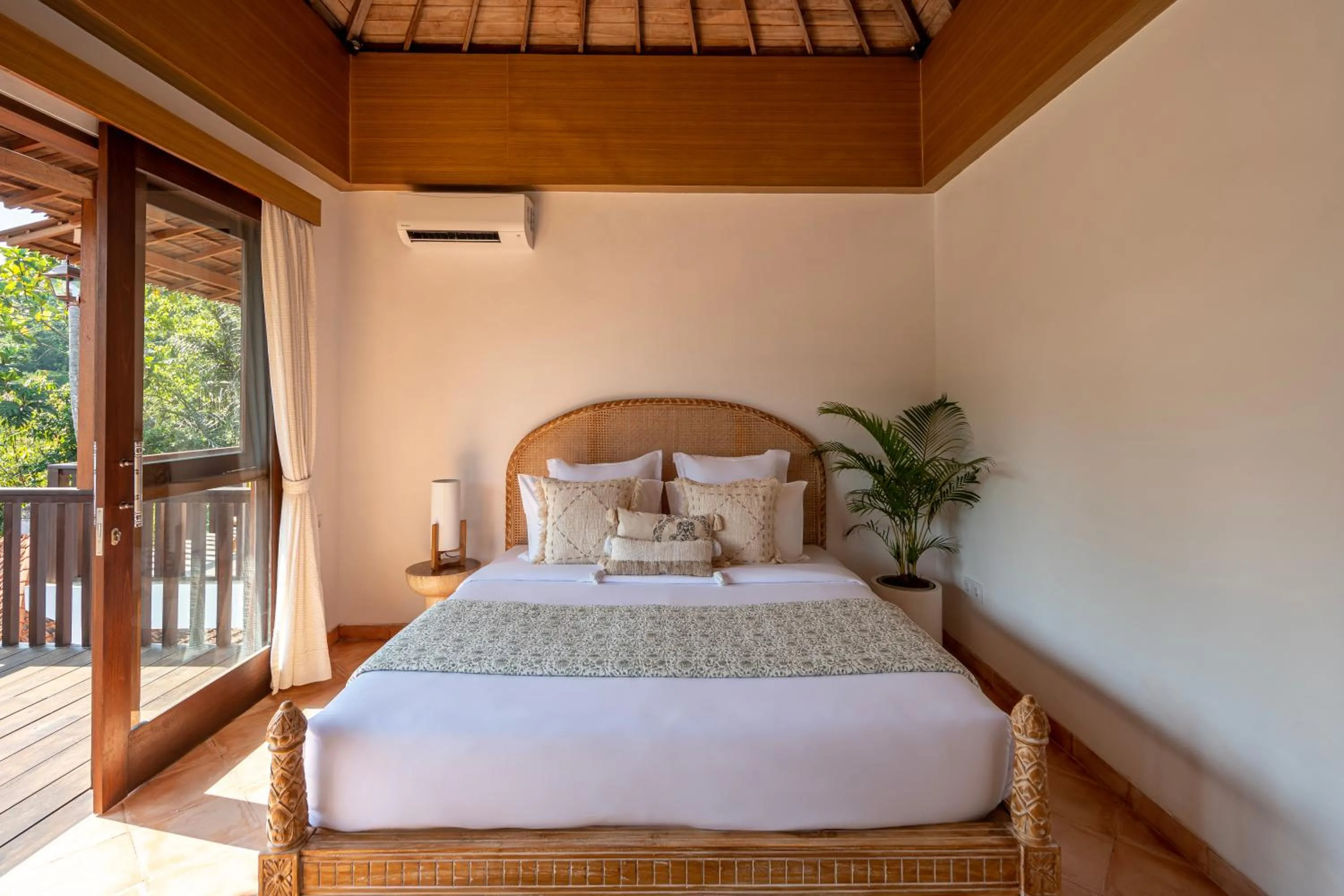Bedroom, Bed in The Kayuan Lumbur Resort Ubud