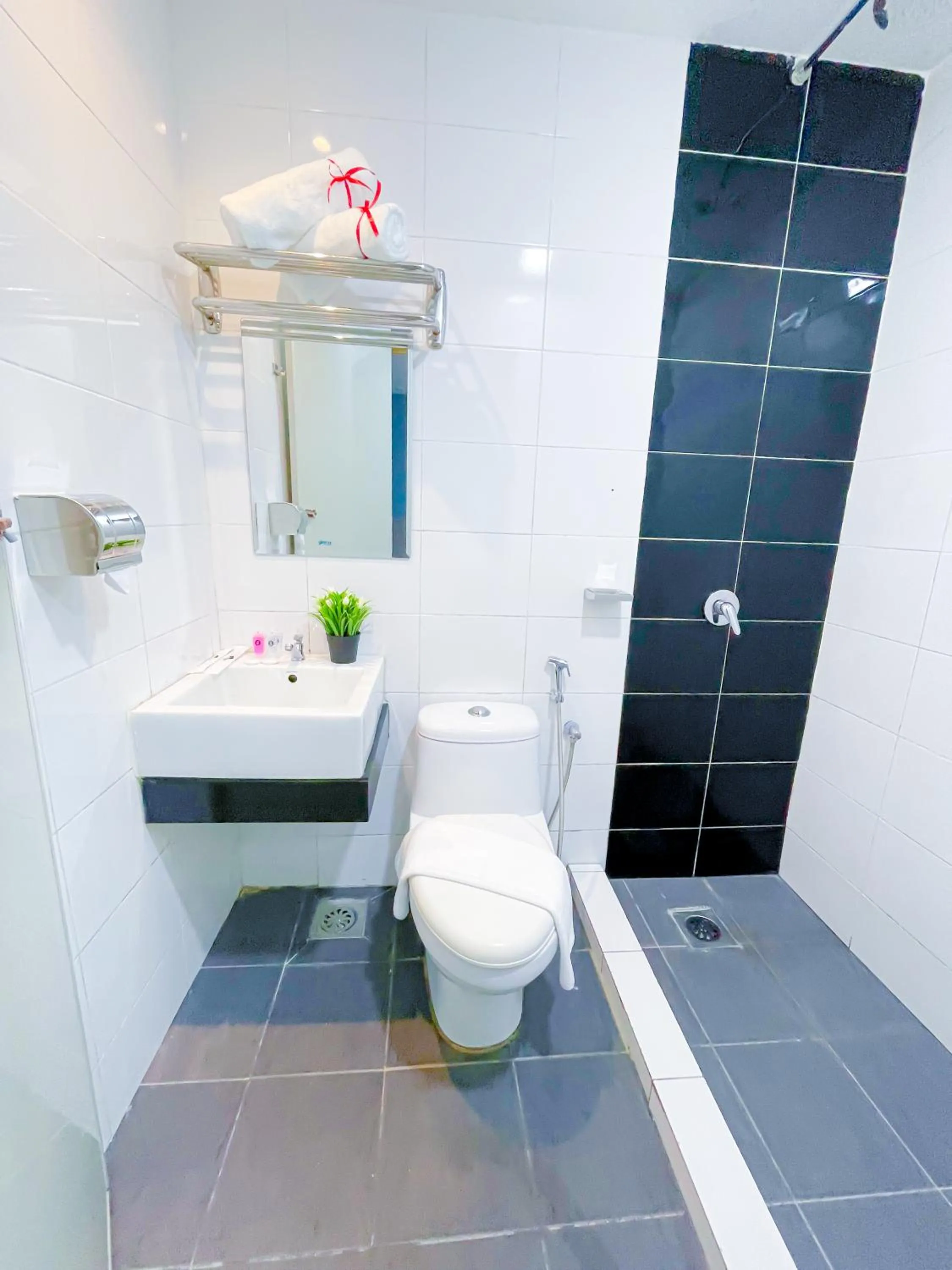 Shower in StarQ Hotel Kuala Lumpur