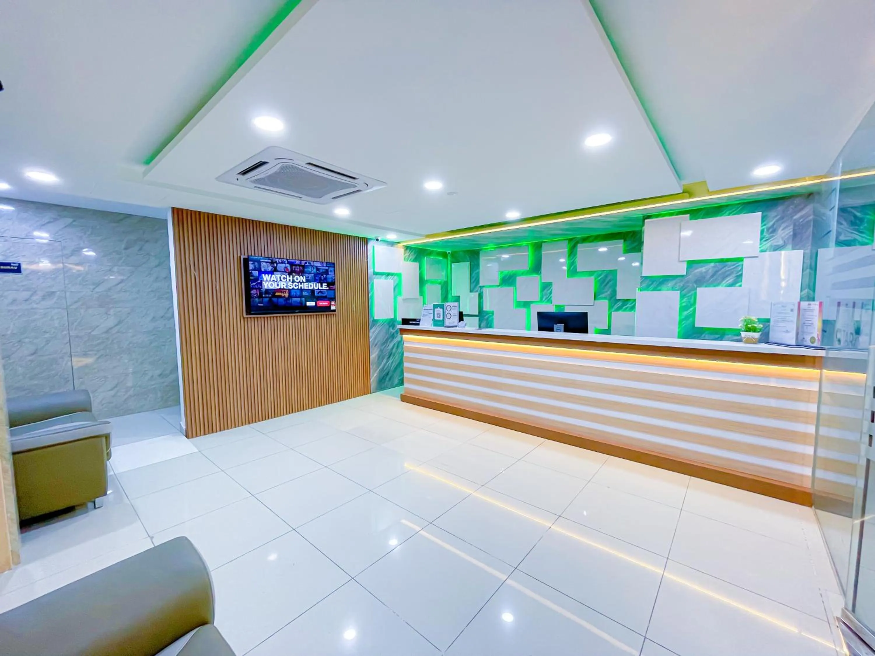 TV and multimedia in StarQ Hotel Kuala Lumpur
