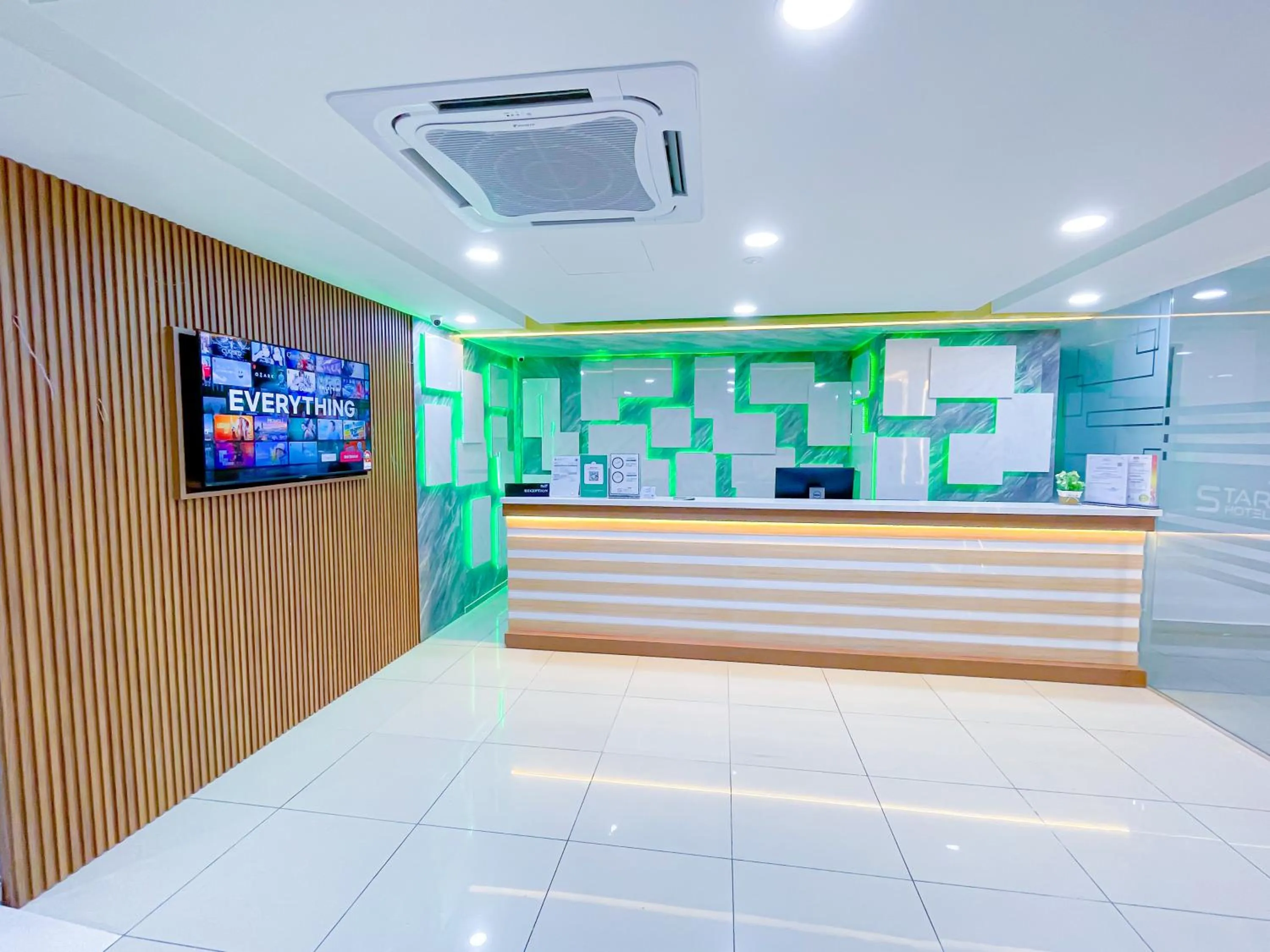 TV and multimedia in StarQ Hotel Kuala Lumpur