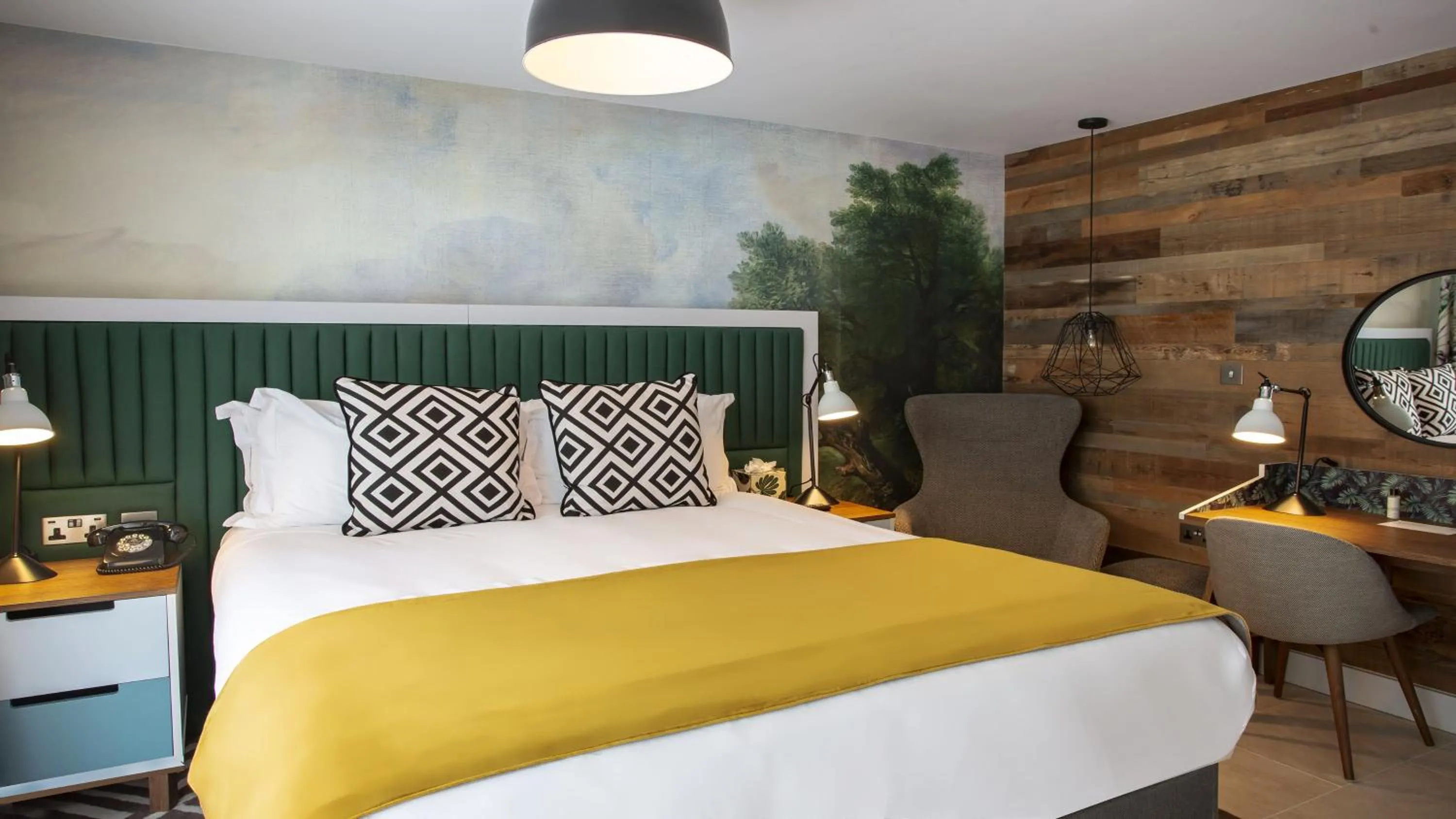 Photo of the whole room, Bed in Hotel Indigo - Bath by IHG