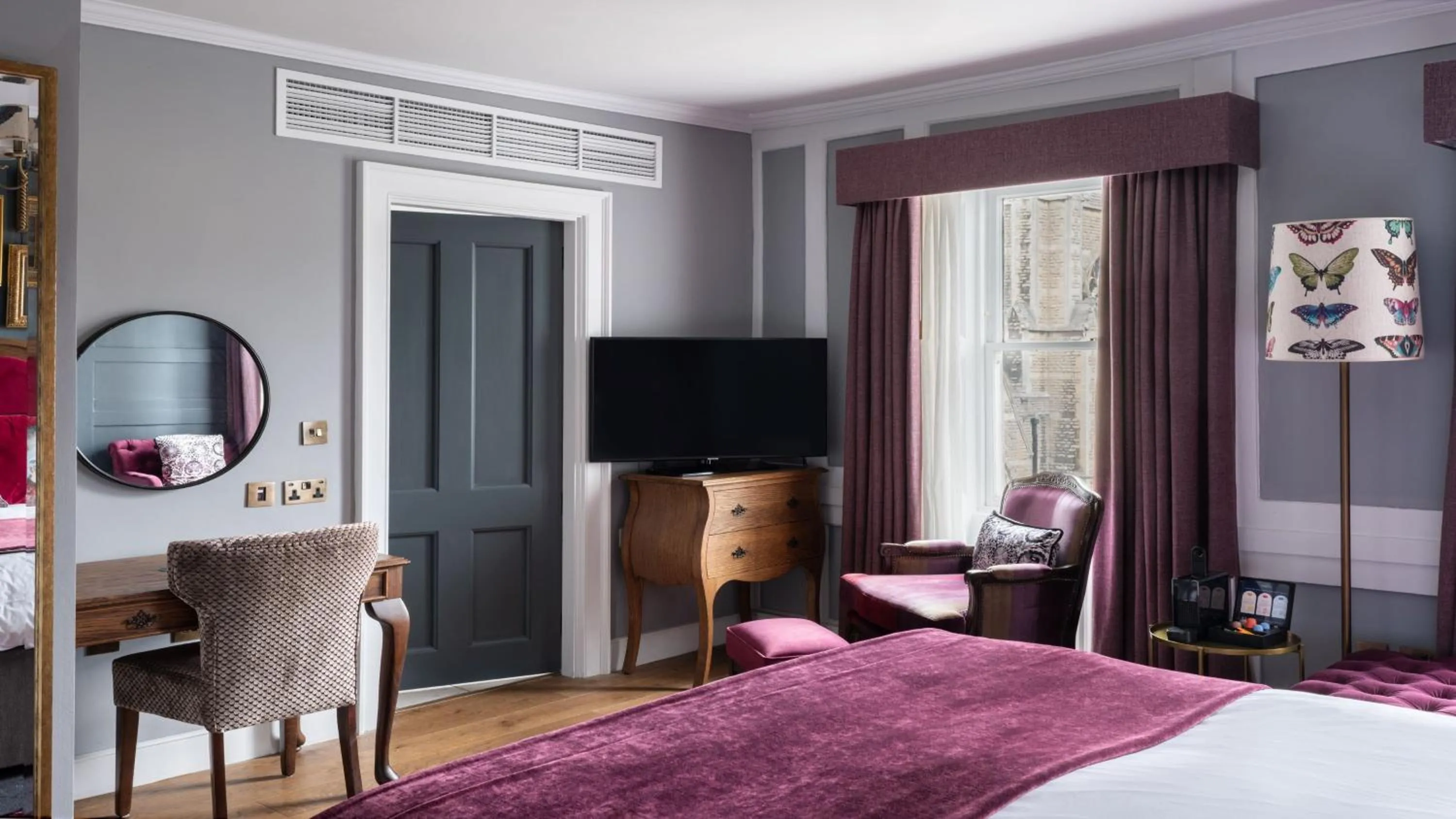 Photo of the whole room, Bed in Hotel Indigo - Bath by IHG