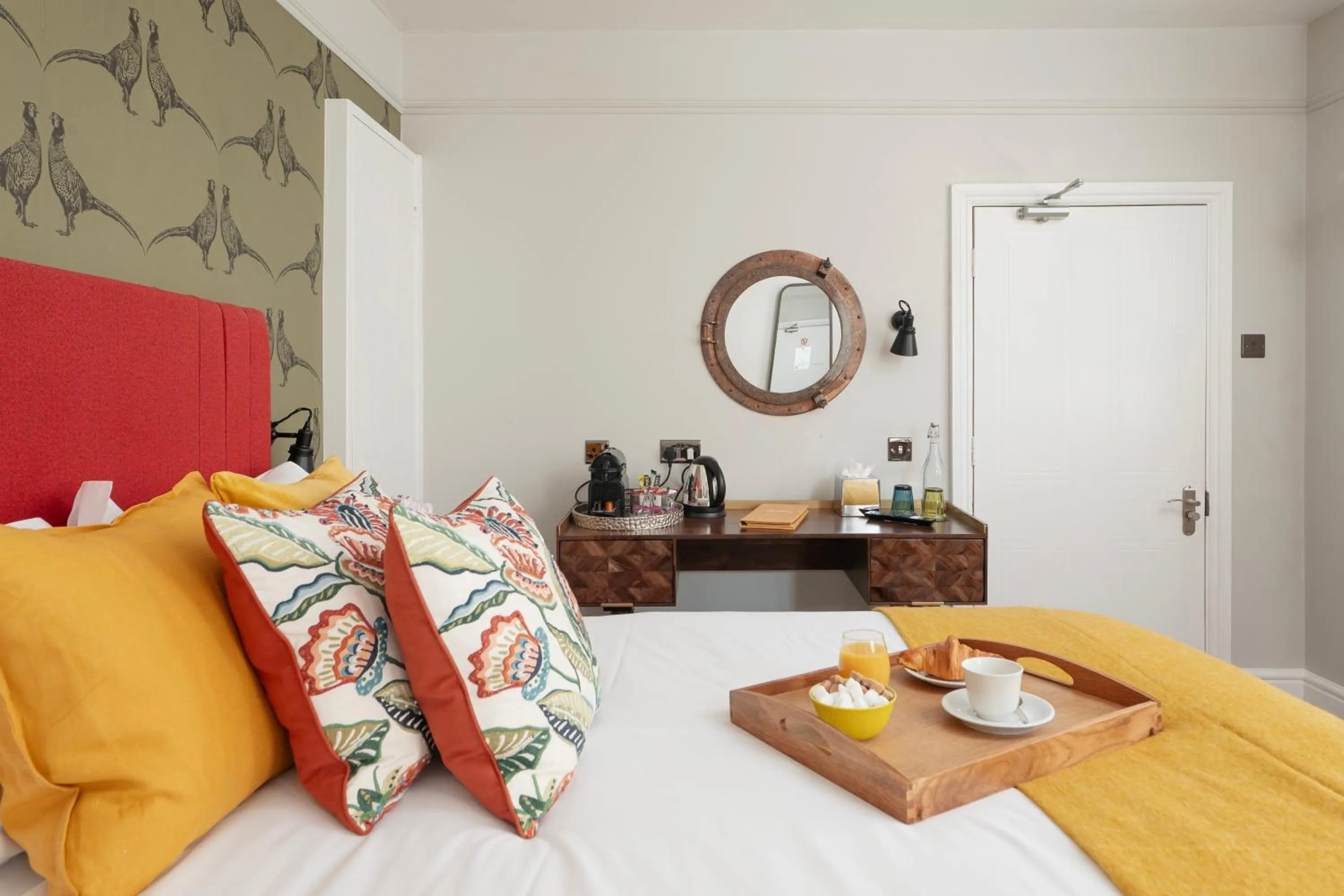 room service, Bed in Harington's Boutique Hotel