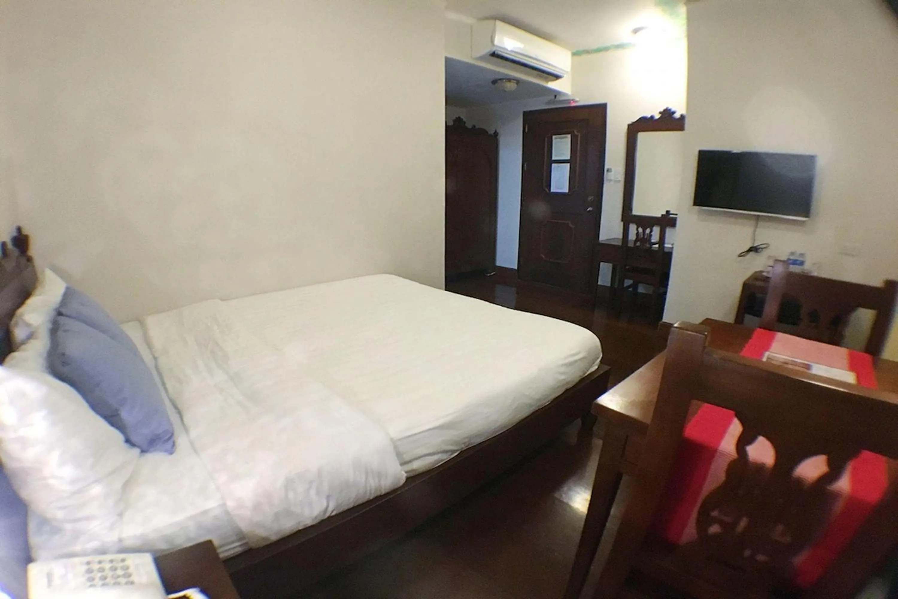 Bedroom, Bed in NSCC Hotel Vigan