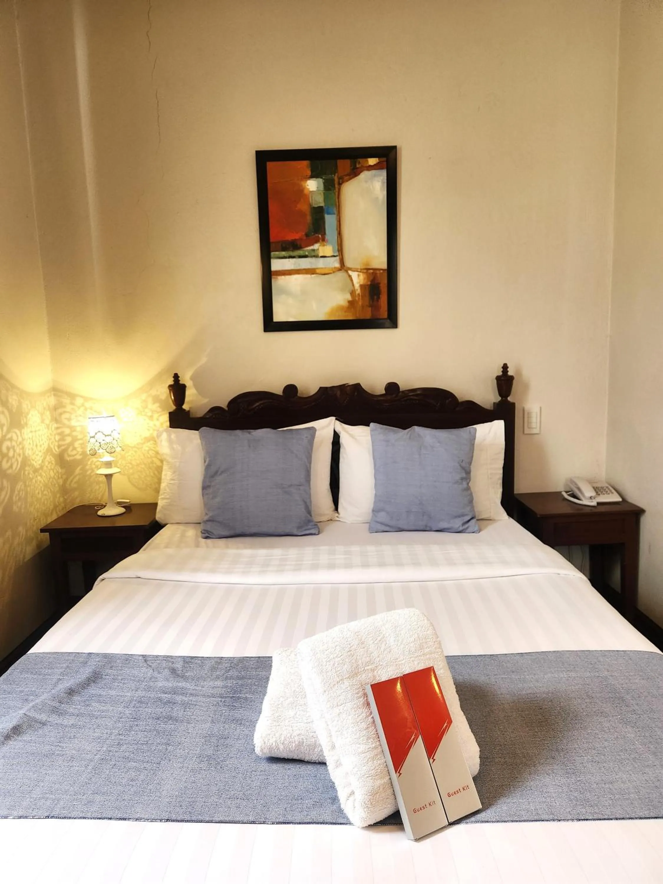 Bed in NSCC Hotel Vigan