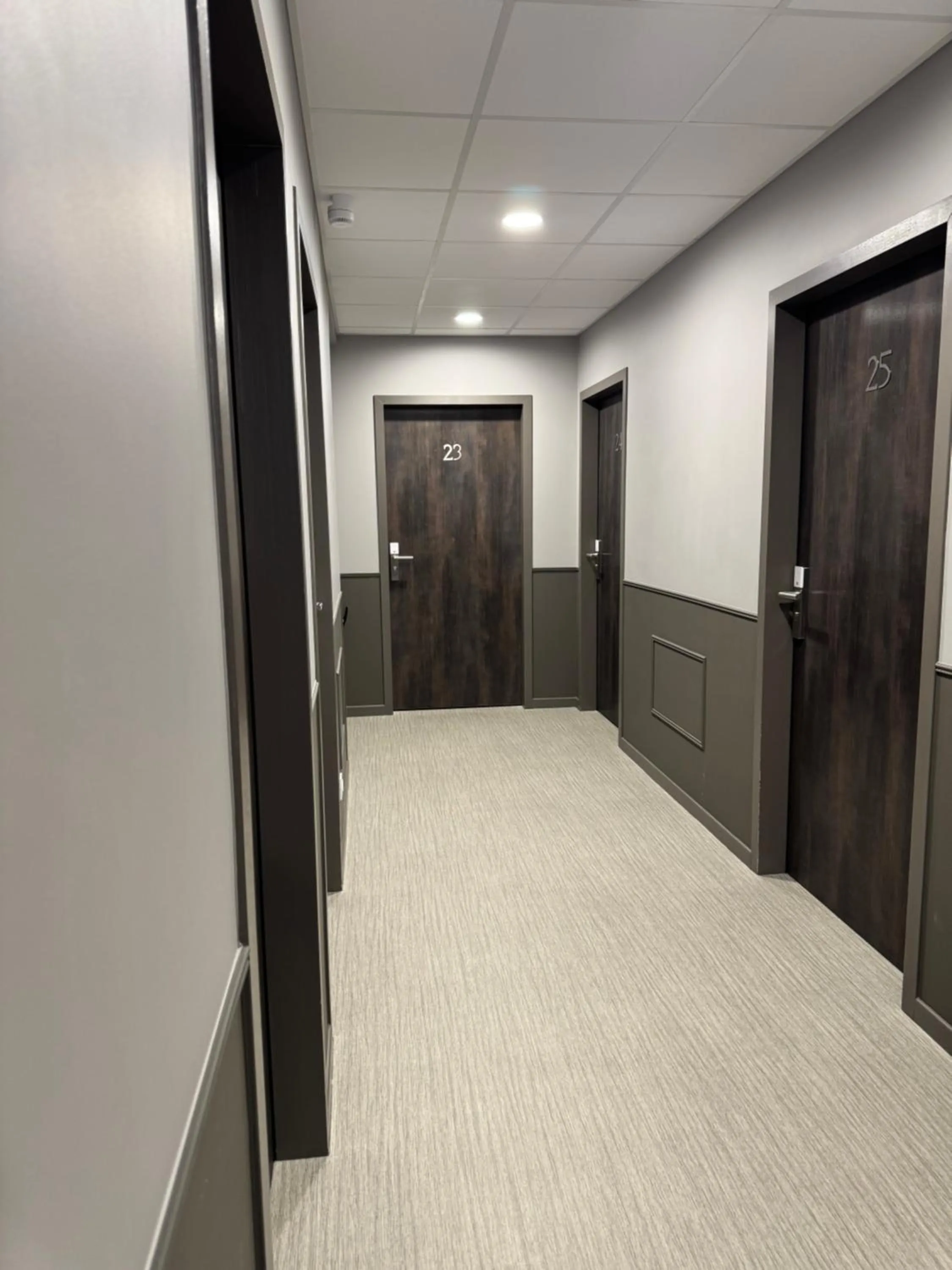 Property building in Hôtel du Commerce-restaurant au Couteau