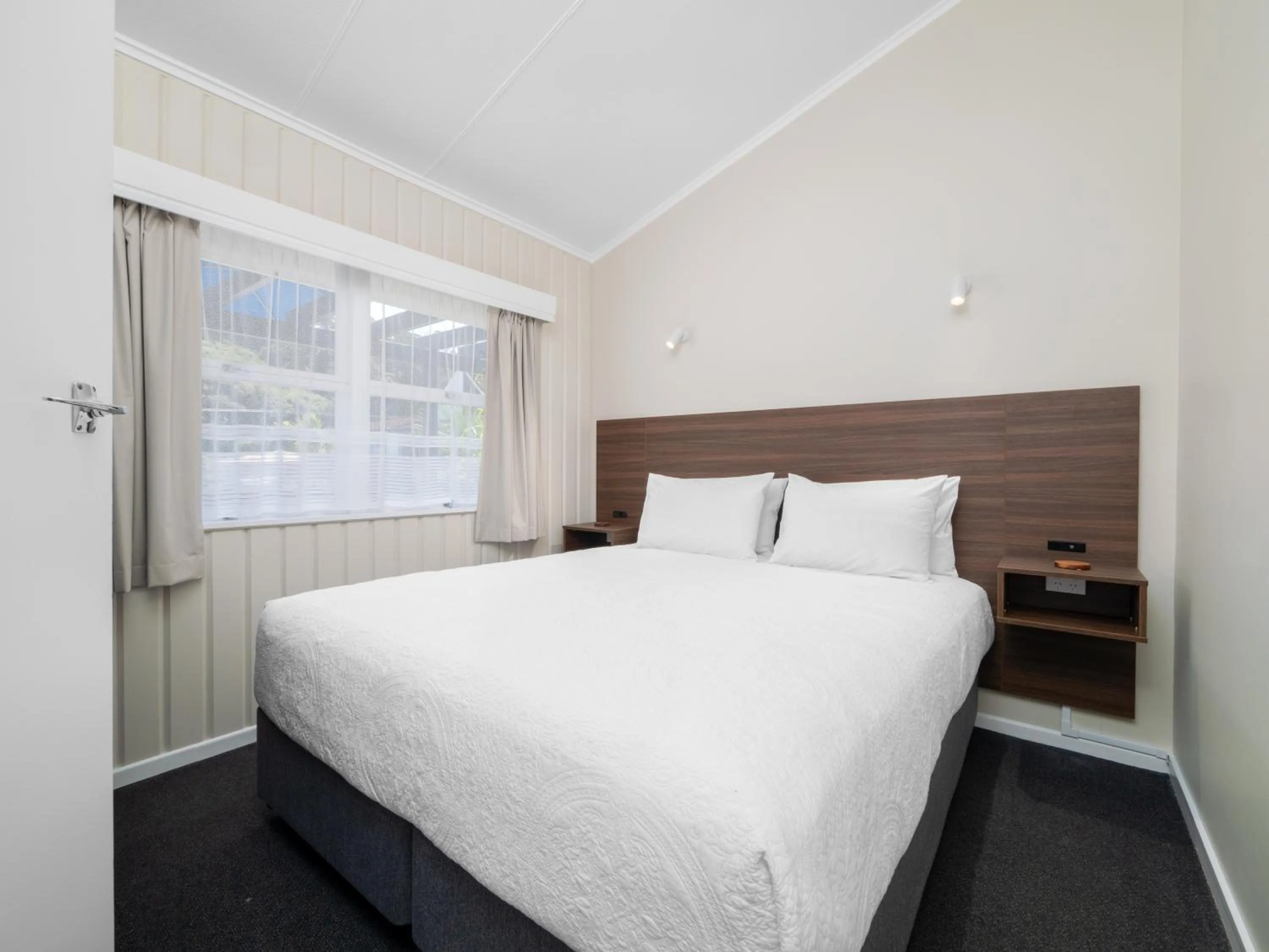 Bed in The Captains Motel