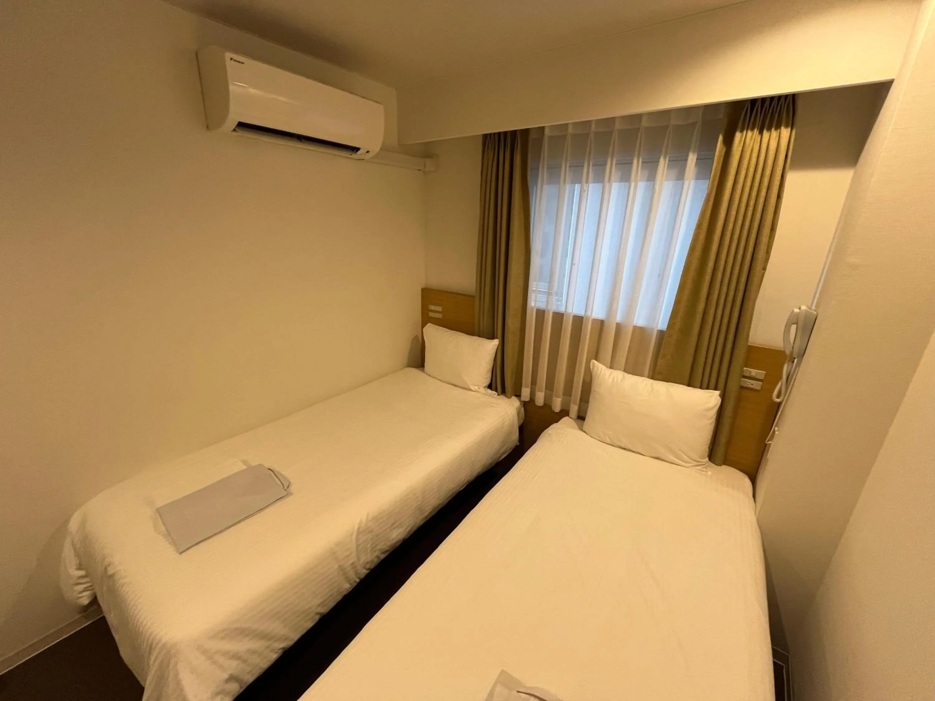 Bedroom, Bed in Rembrandt inn Aomori