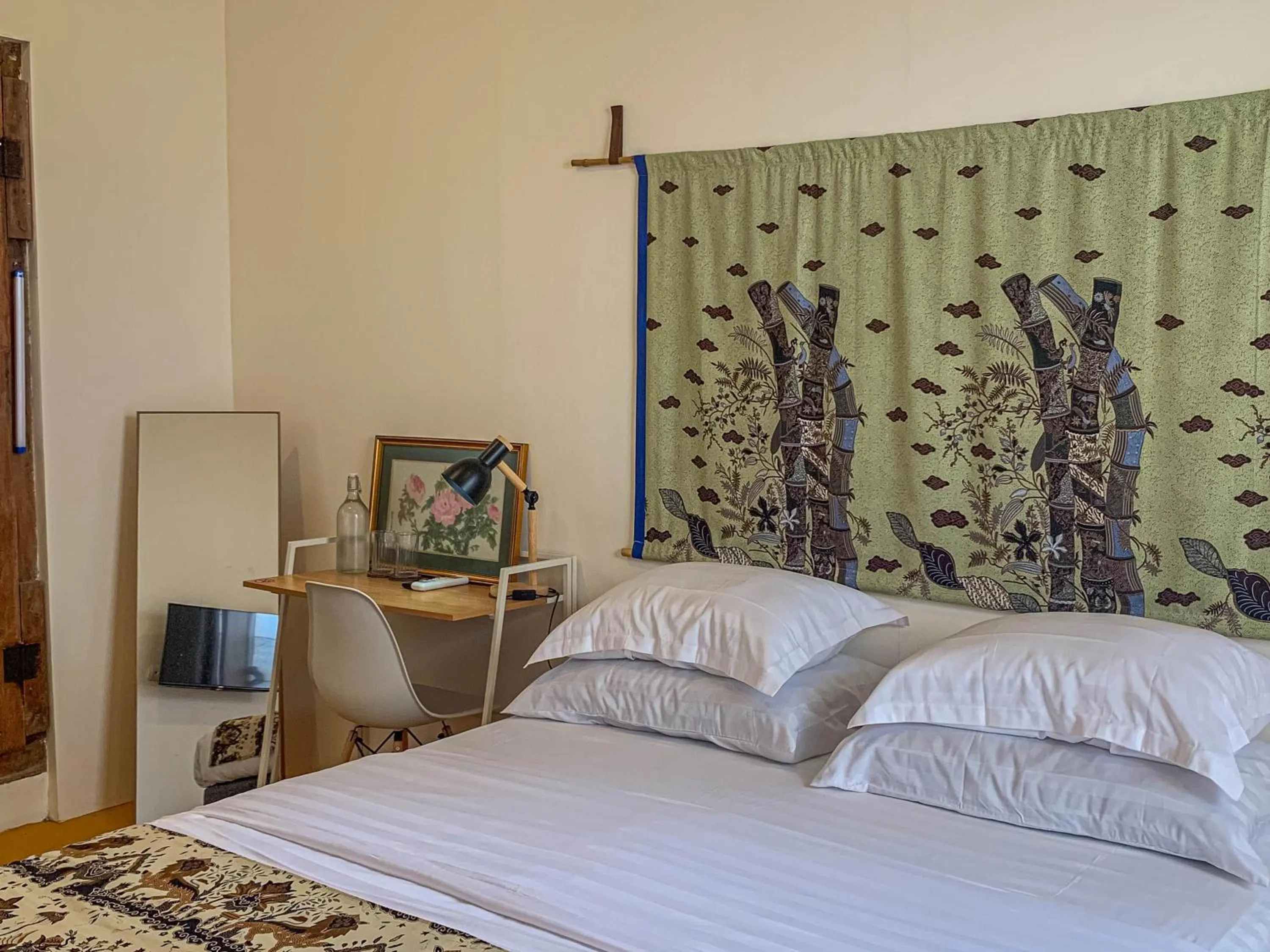 Bed in Yukke Tembi Homestay