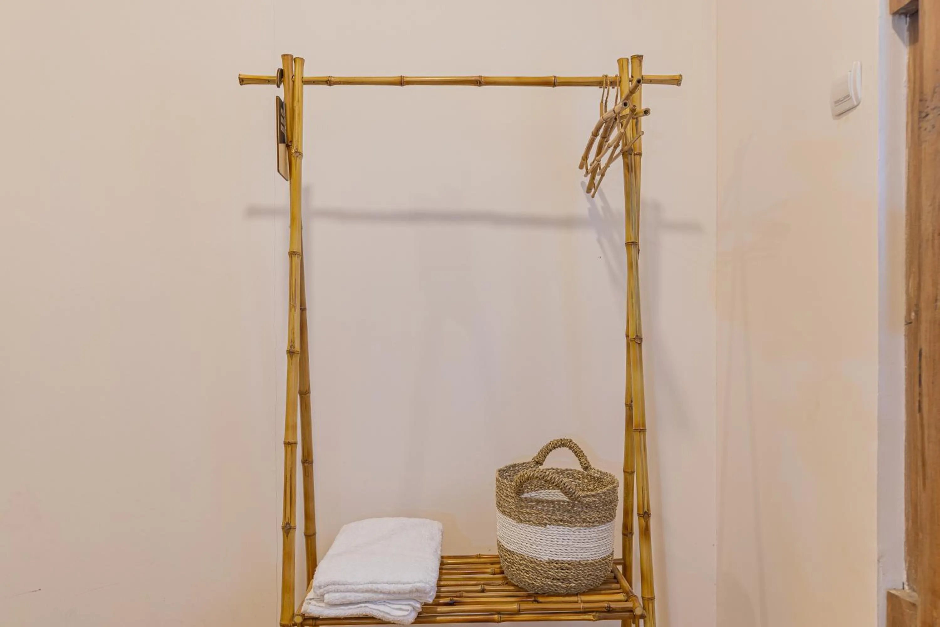 towels in Yukke Tembi Homestay