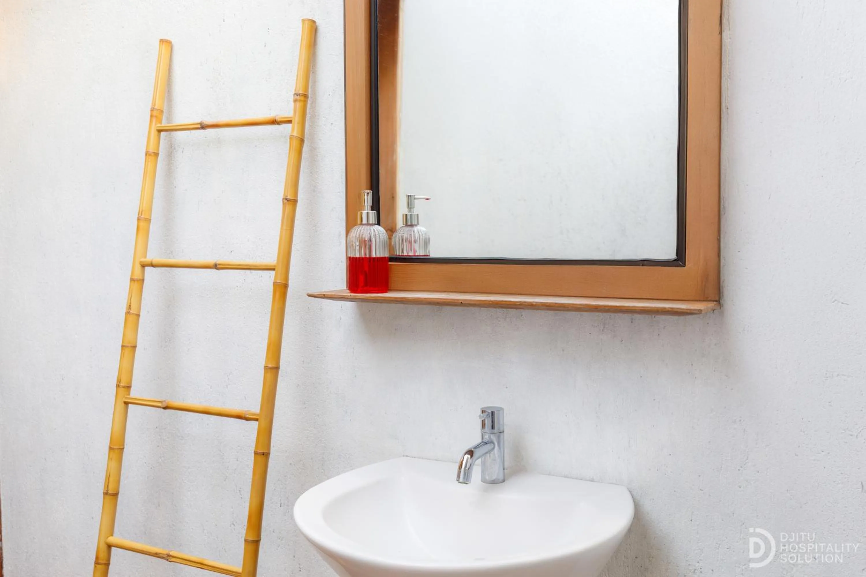 Bathroom in Yukke Tembi Homestay