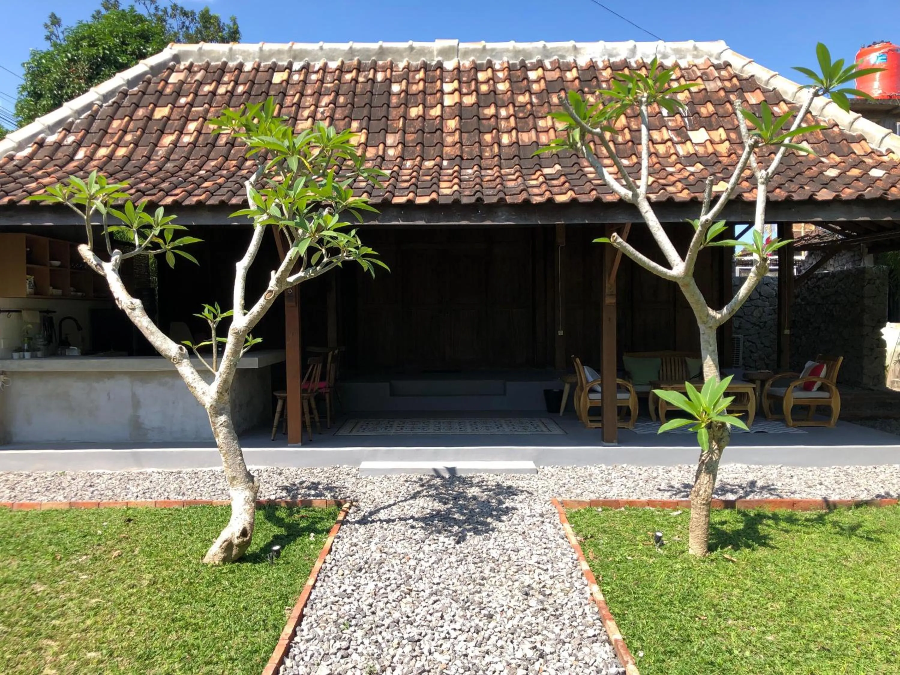 Property building in Yukke Tembi Homestay