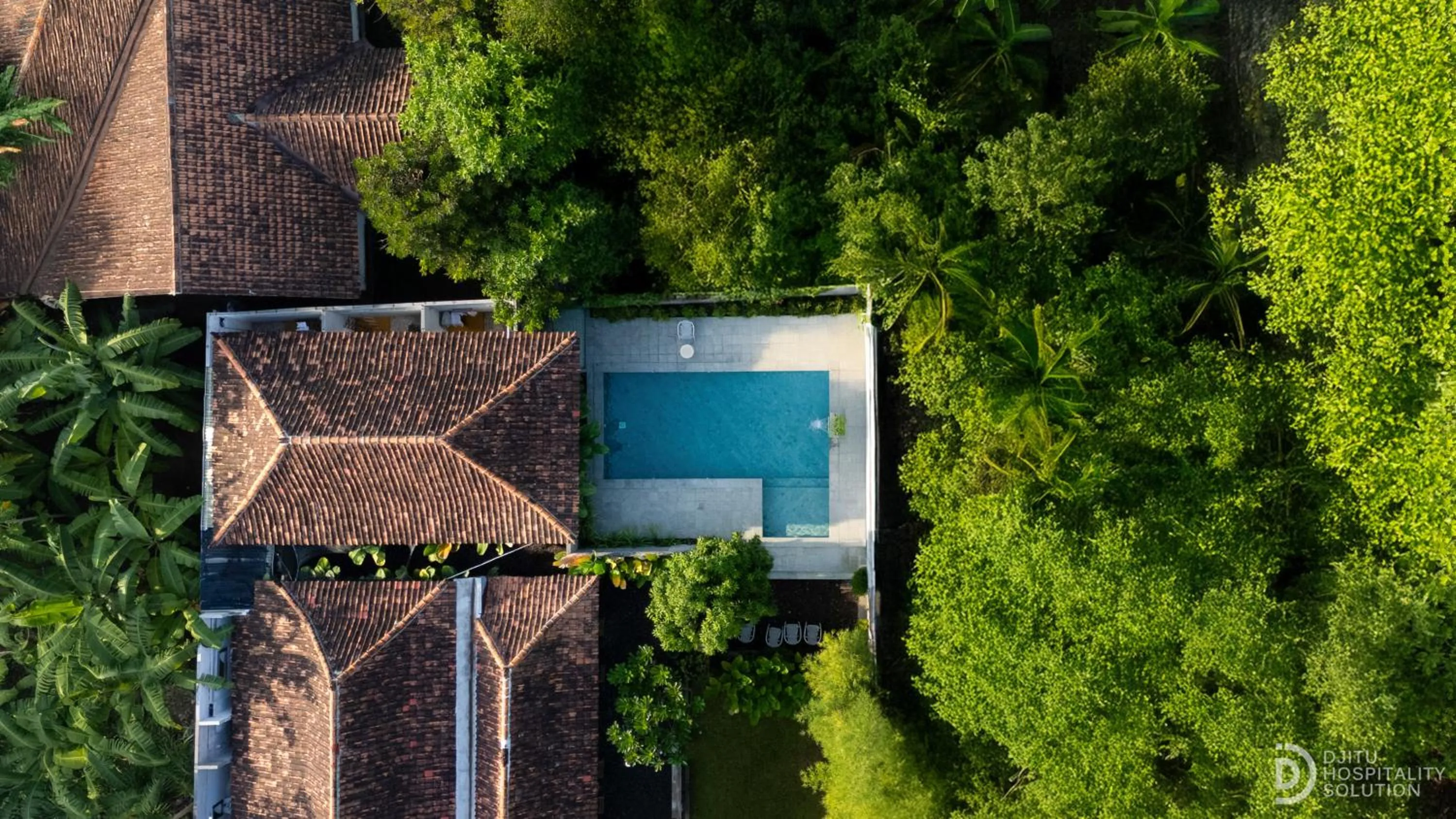 Swimming pool in Yukke Tembi Homestay