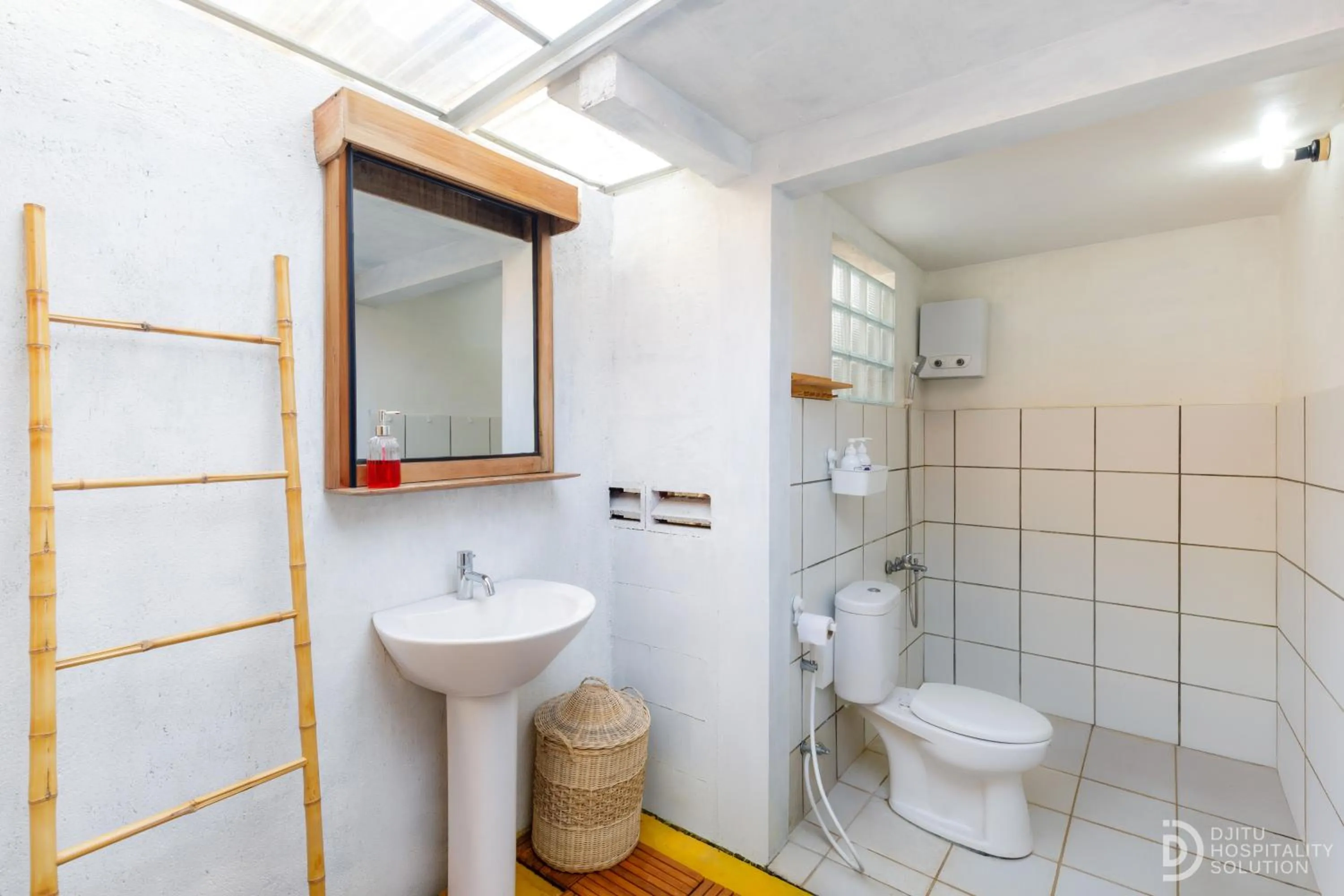 Bathroom in Yukke Tembi Homestay