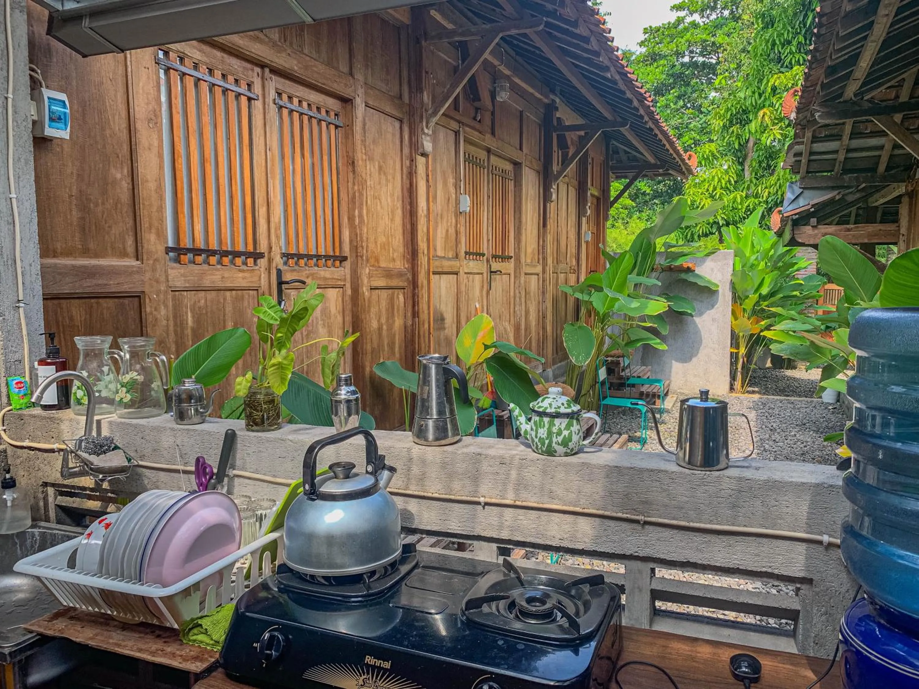 Kitchen or kitchenette in Yukke Tembi Homestay