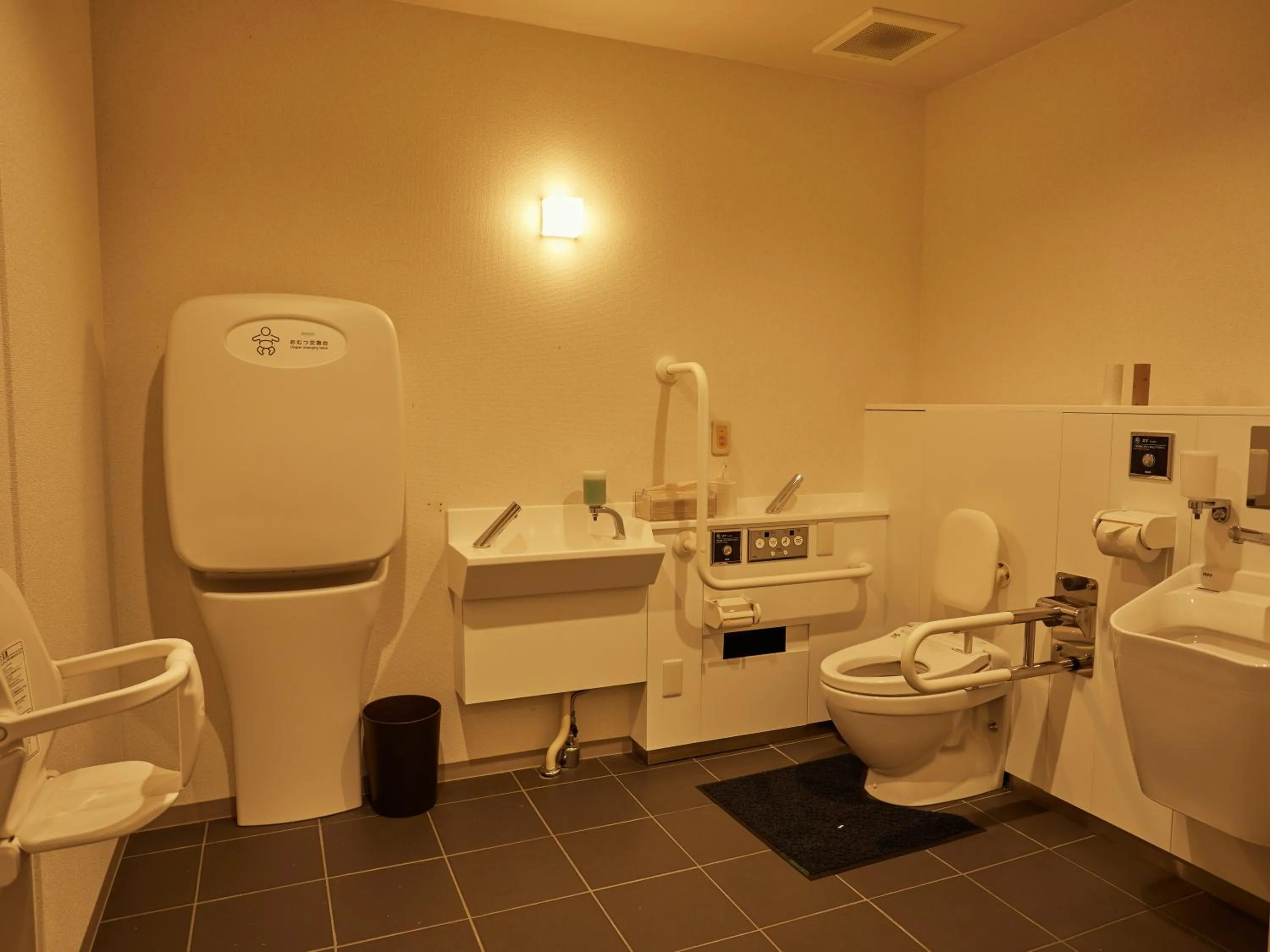Area and facilities in EZ HOTEL Kansai Airport Seaside