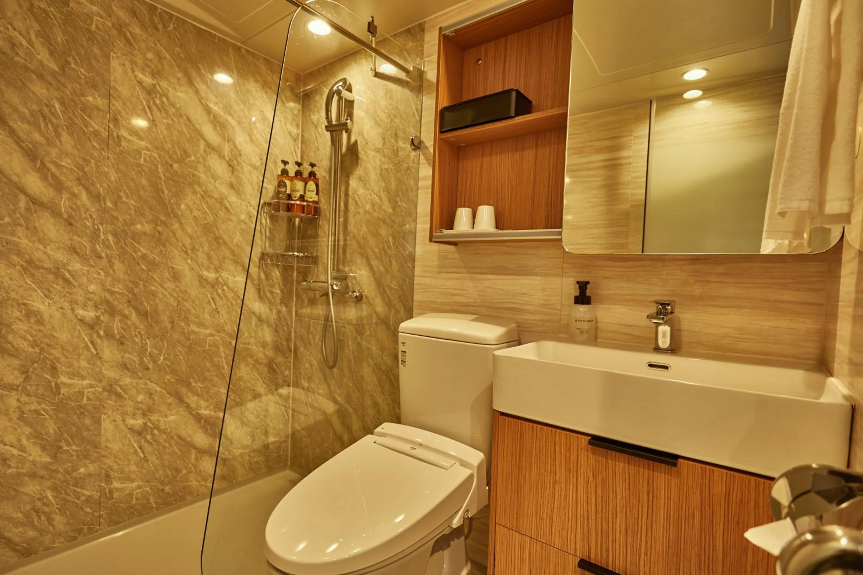 Photo of the whole room in EZ HOTEL Kansai Airport Seaside