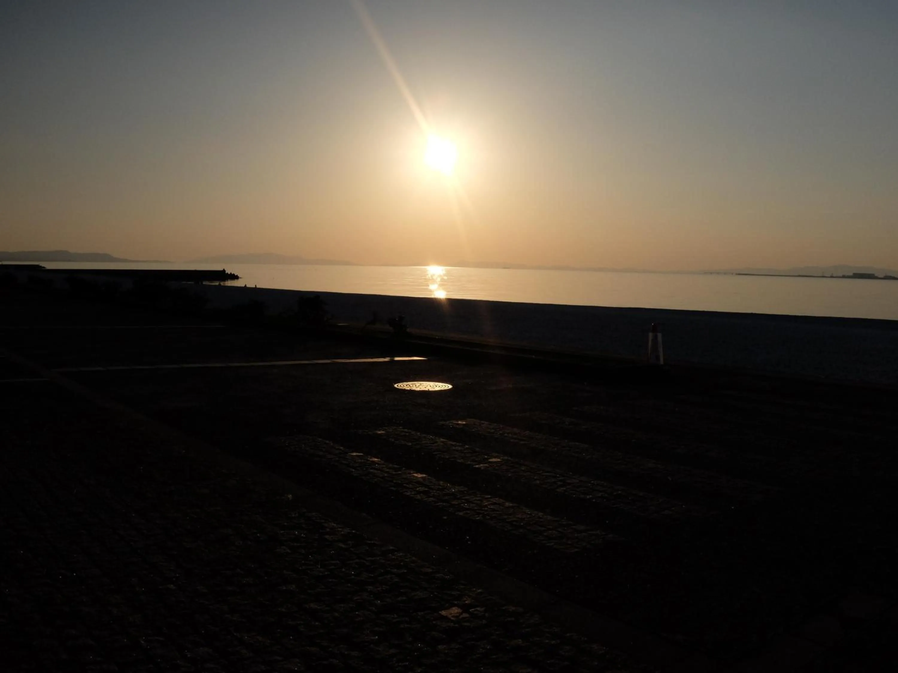 Beach in EZ HOTEL Kansai Airport Seaside