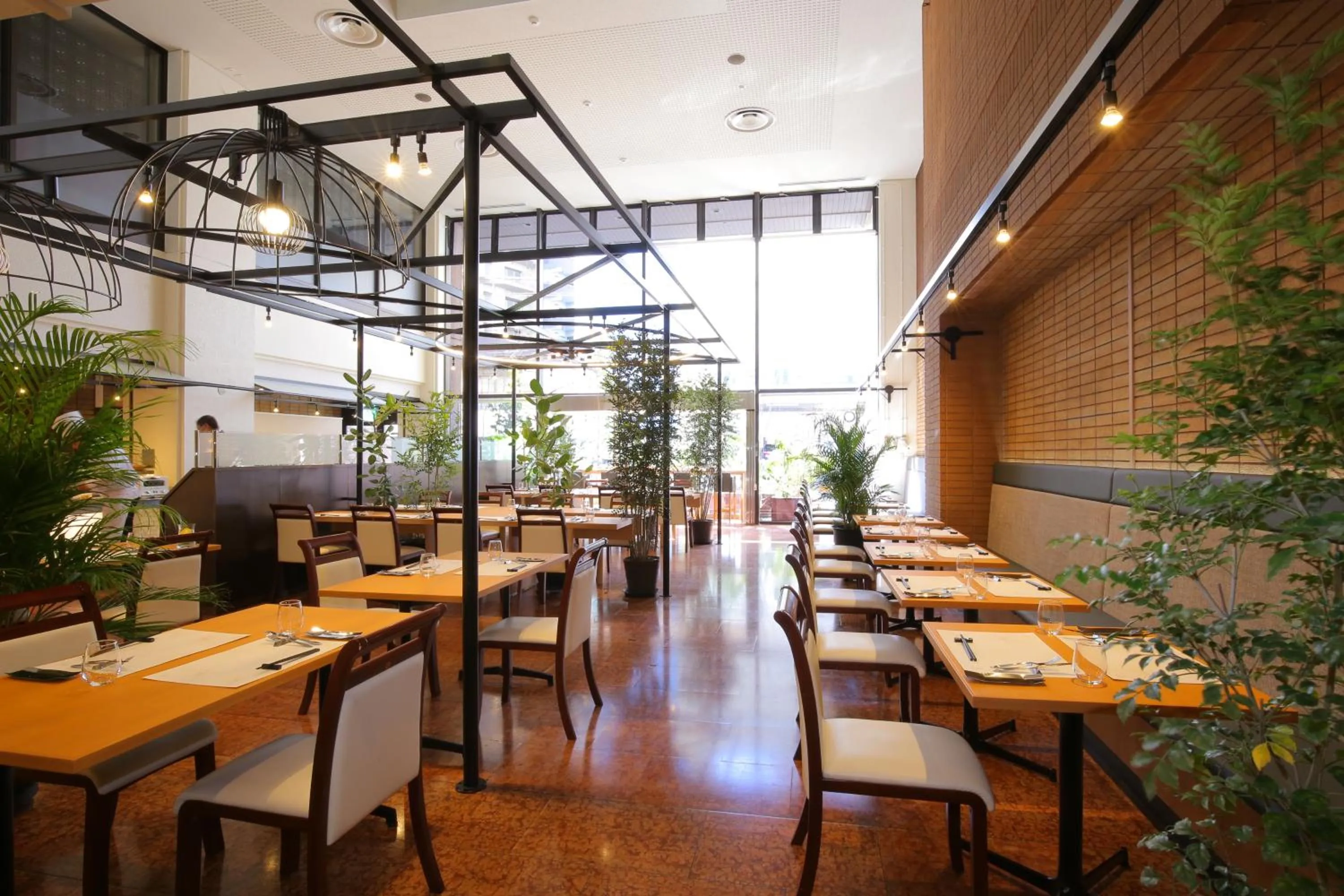Restaurant/places to eat in HOTEL NEWITAYA