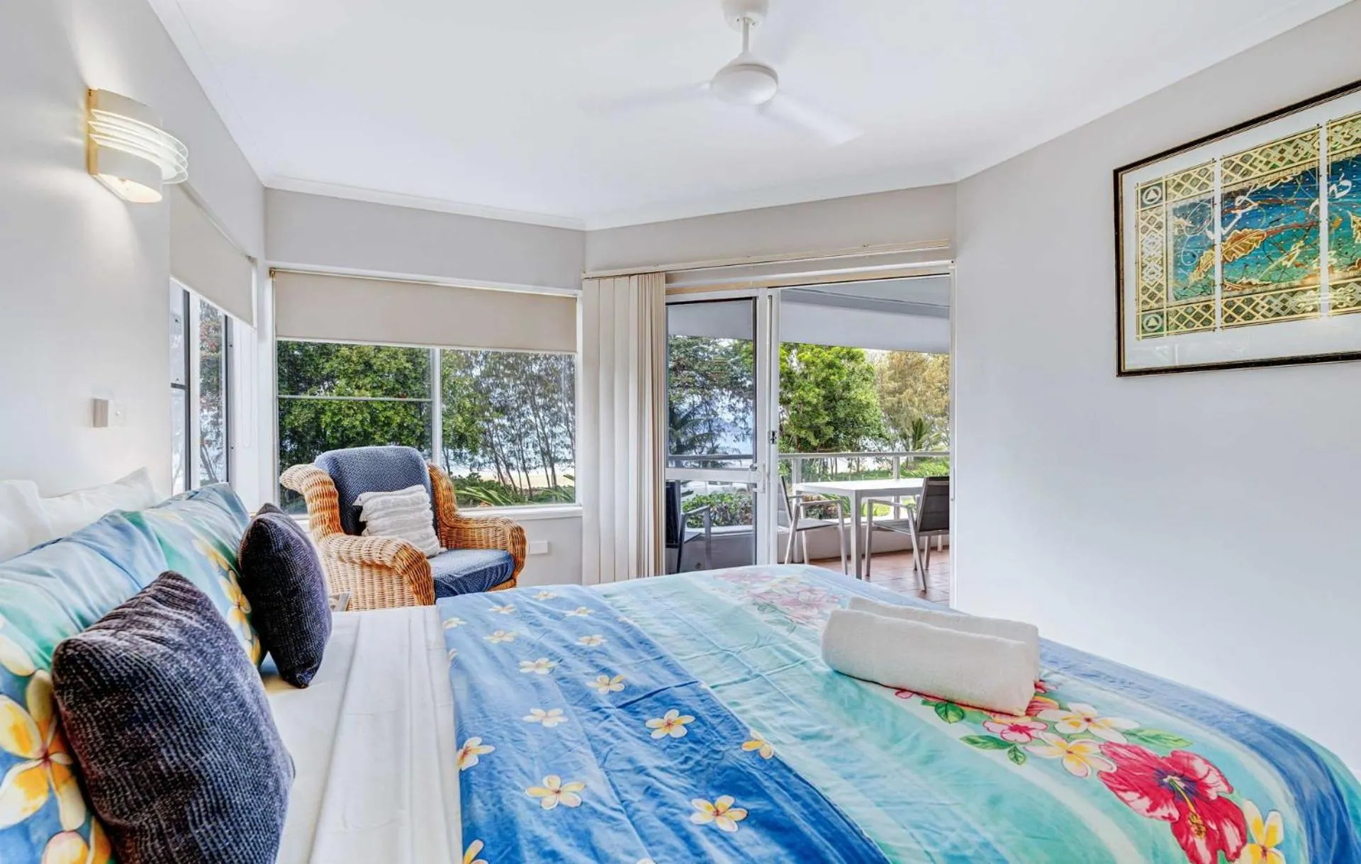 Bed in Ulysses One Beachfront Escape 1 Bedroom