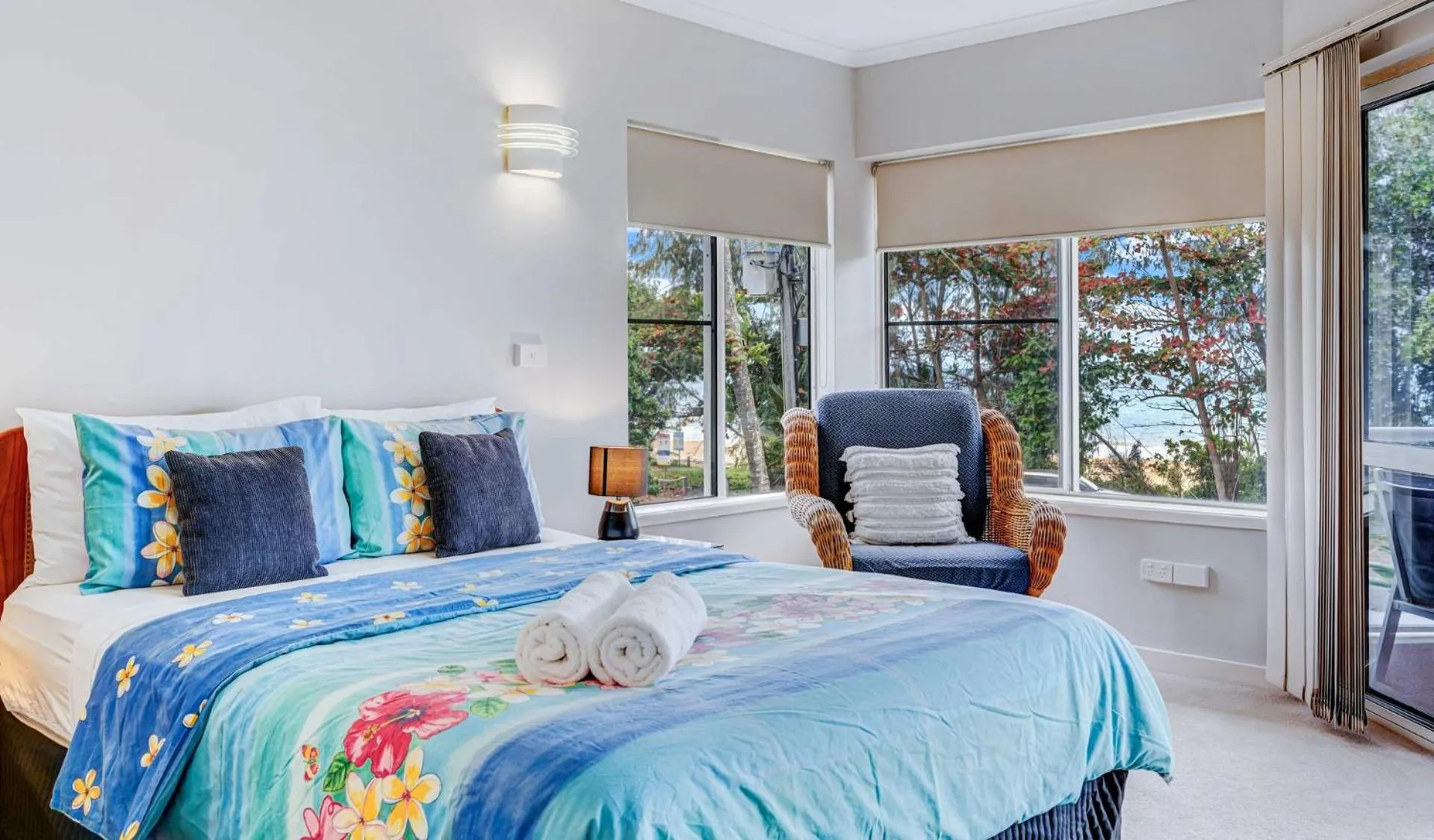 Bed in Ulysses One Beachfront Escape 1 Bedroom