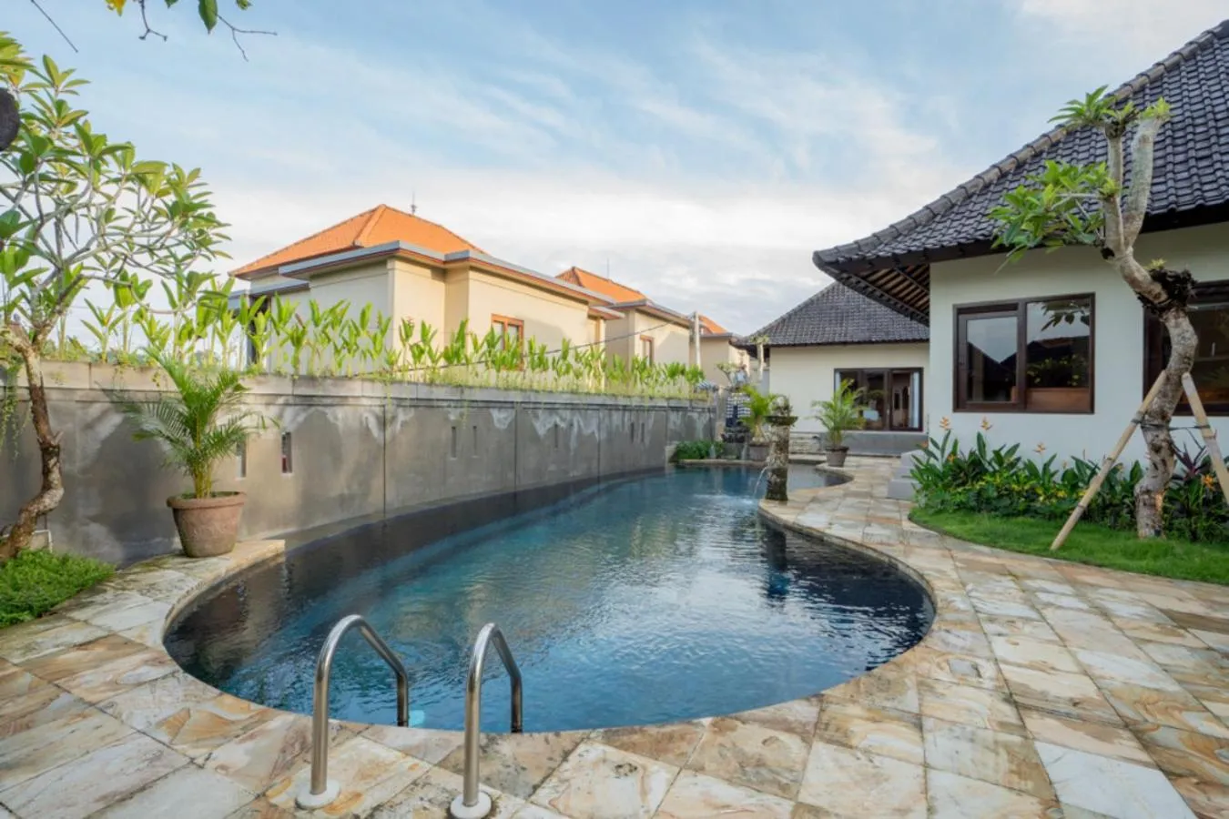 Swimming pool in Oma Ubud