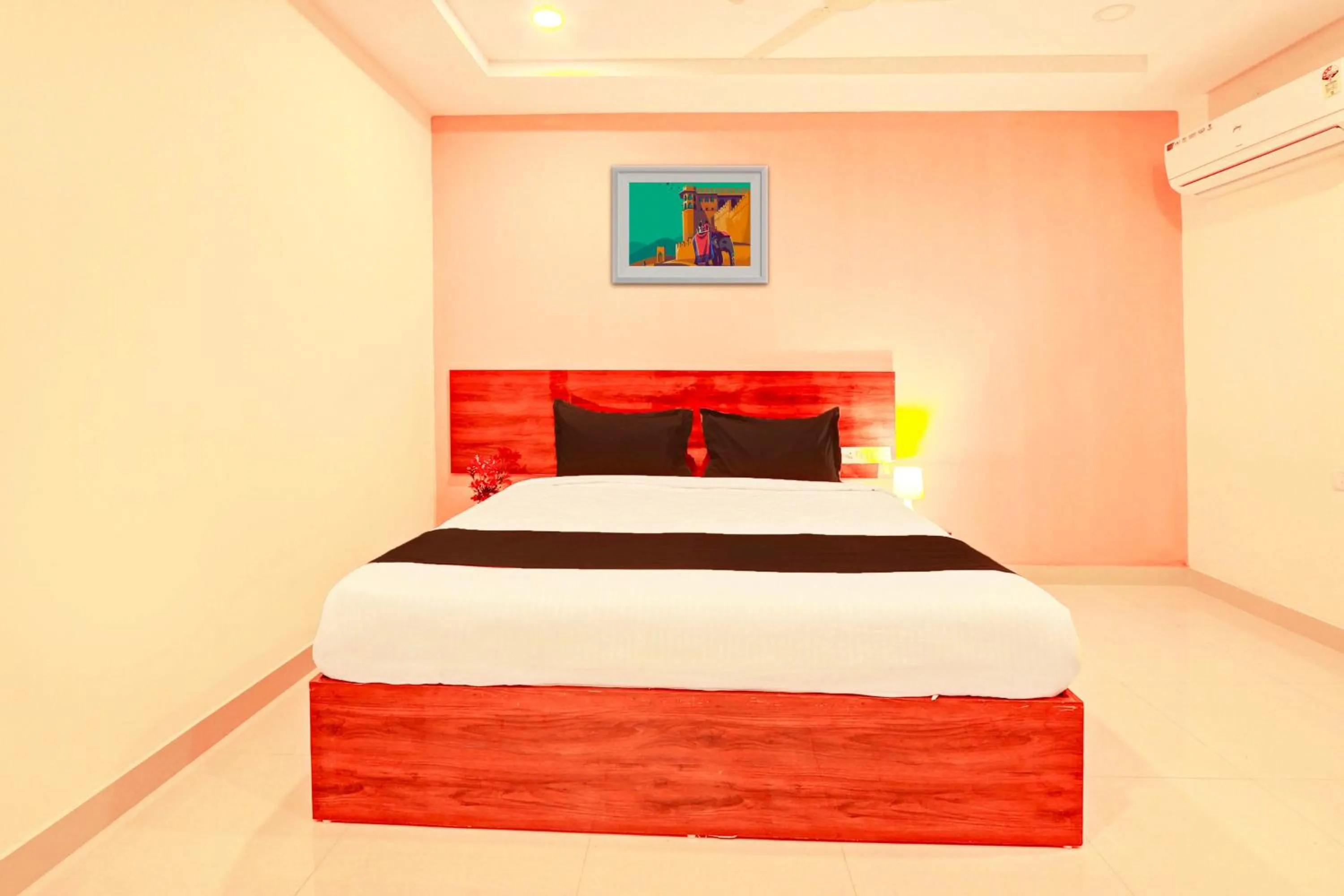 Bedroom, Bed in HOTEL O R SQUARE