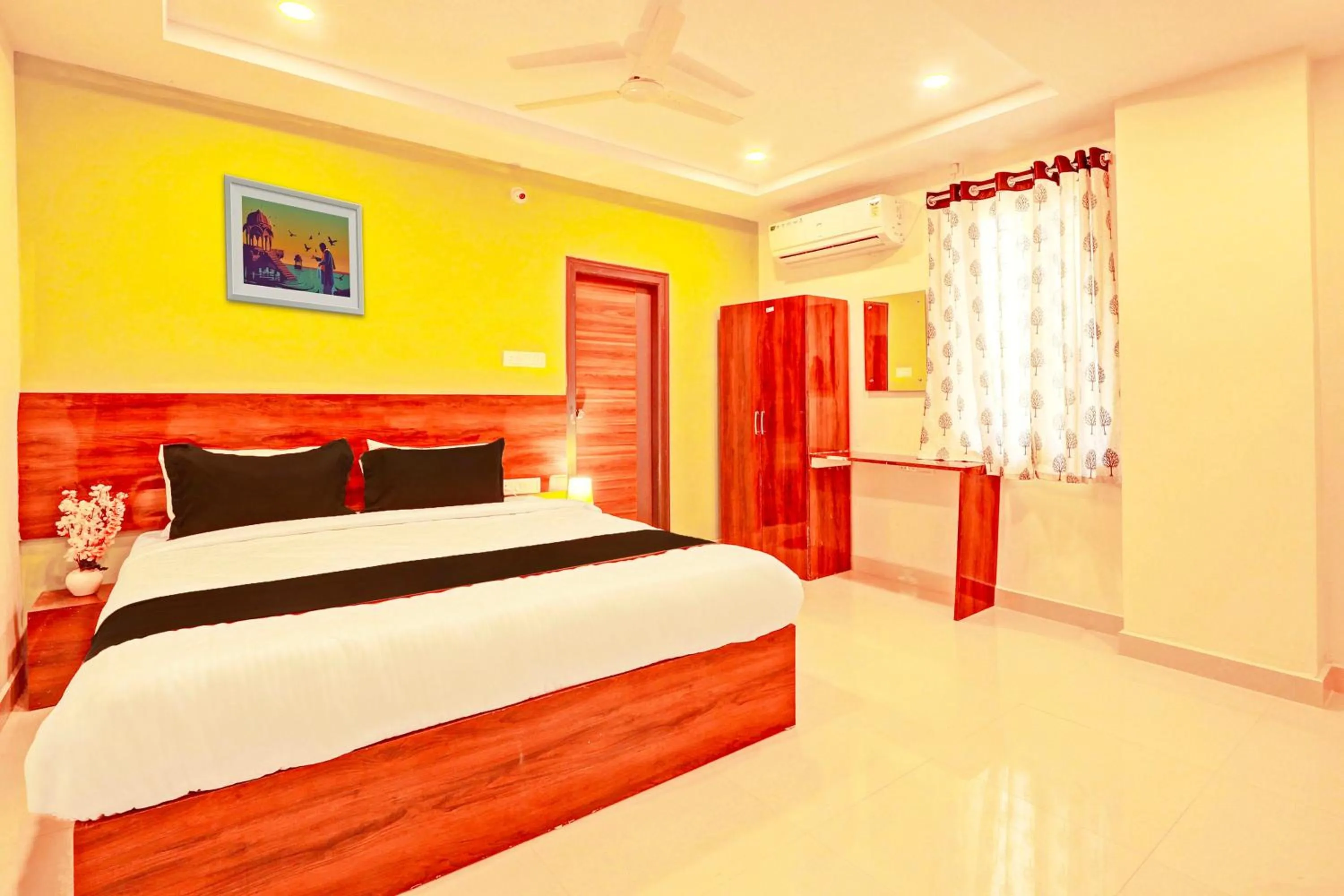 Bedroom in HOTEL O R SQUARE