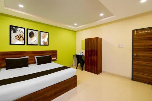 Hotel O AMR Planet Mall Hyderabad Formerly R Square