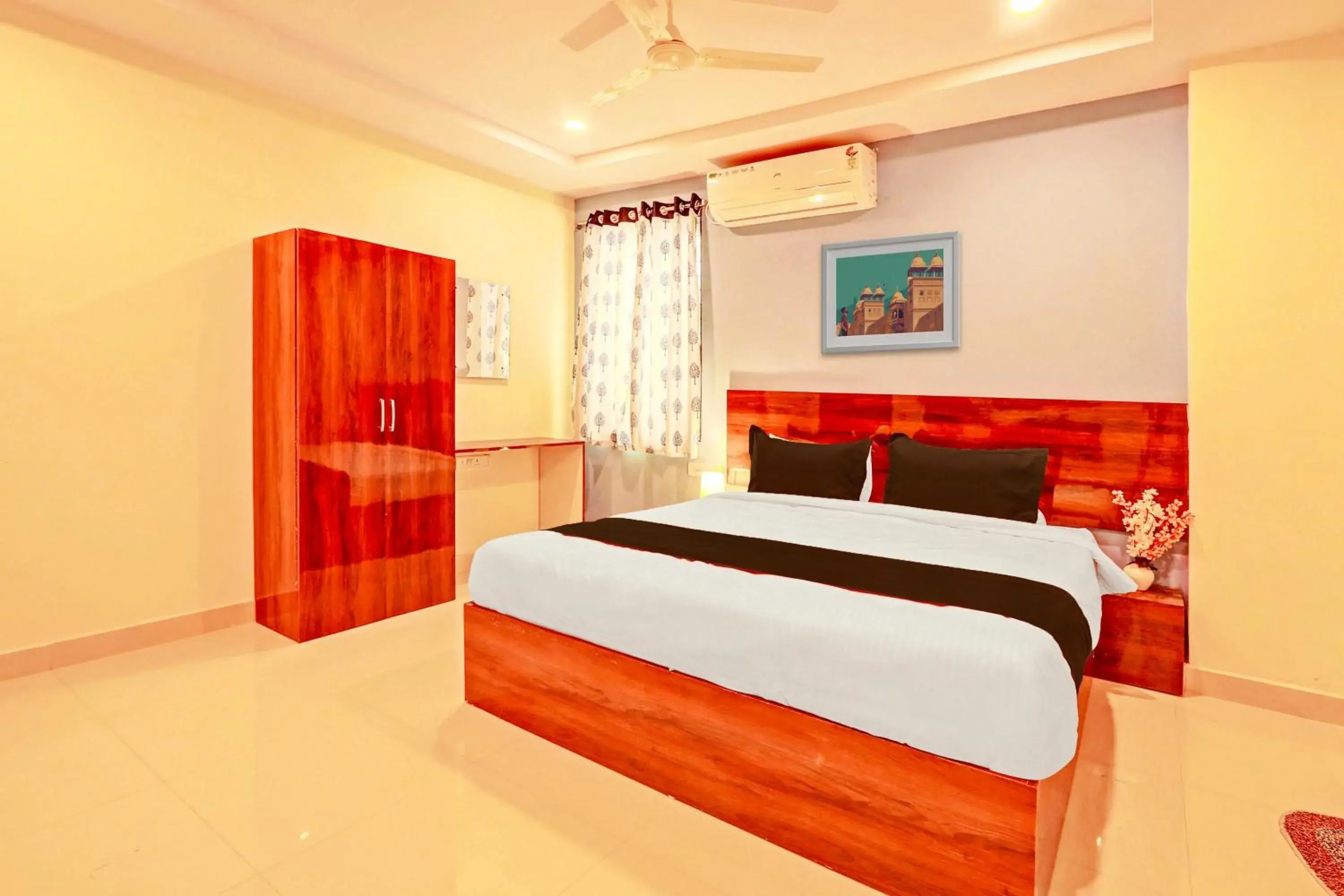 Bedroom, Bed in HOTEL O R SQUARE Bedroom, Bed in HOTEL O R SQUARE