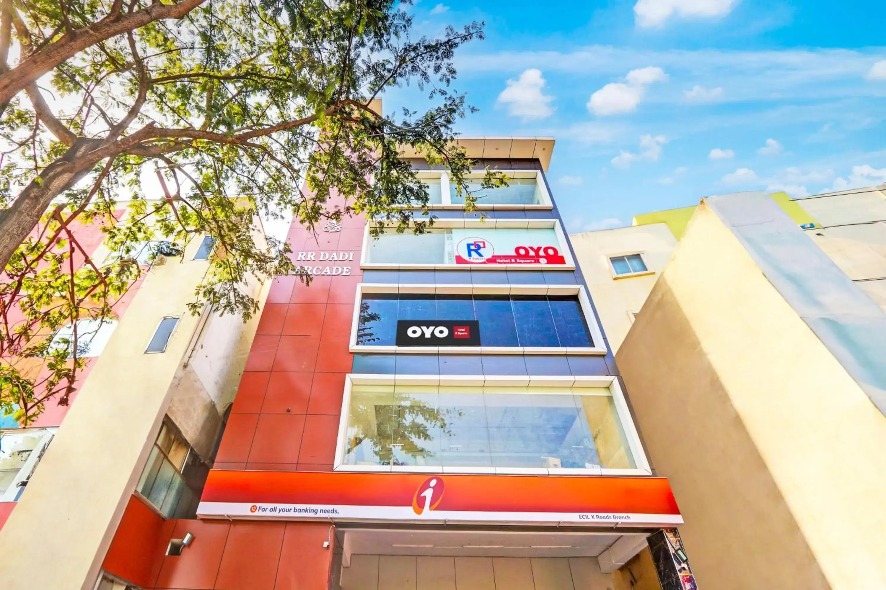 Facade/entrance in HOTEL O R SQUARE Facade/entrance in HOTEL O R SQUARE