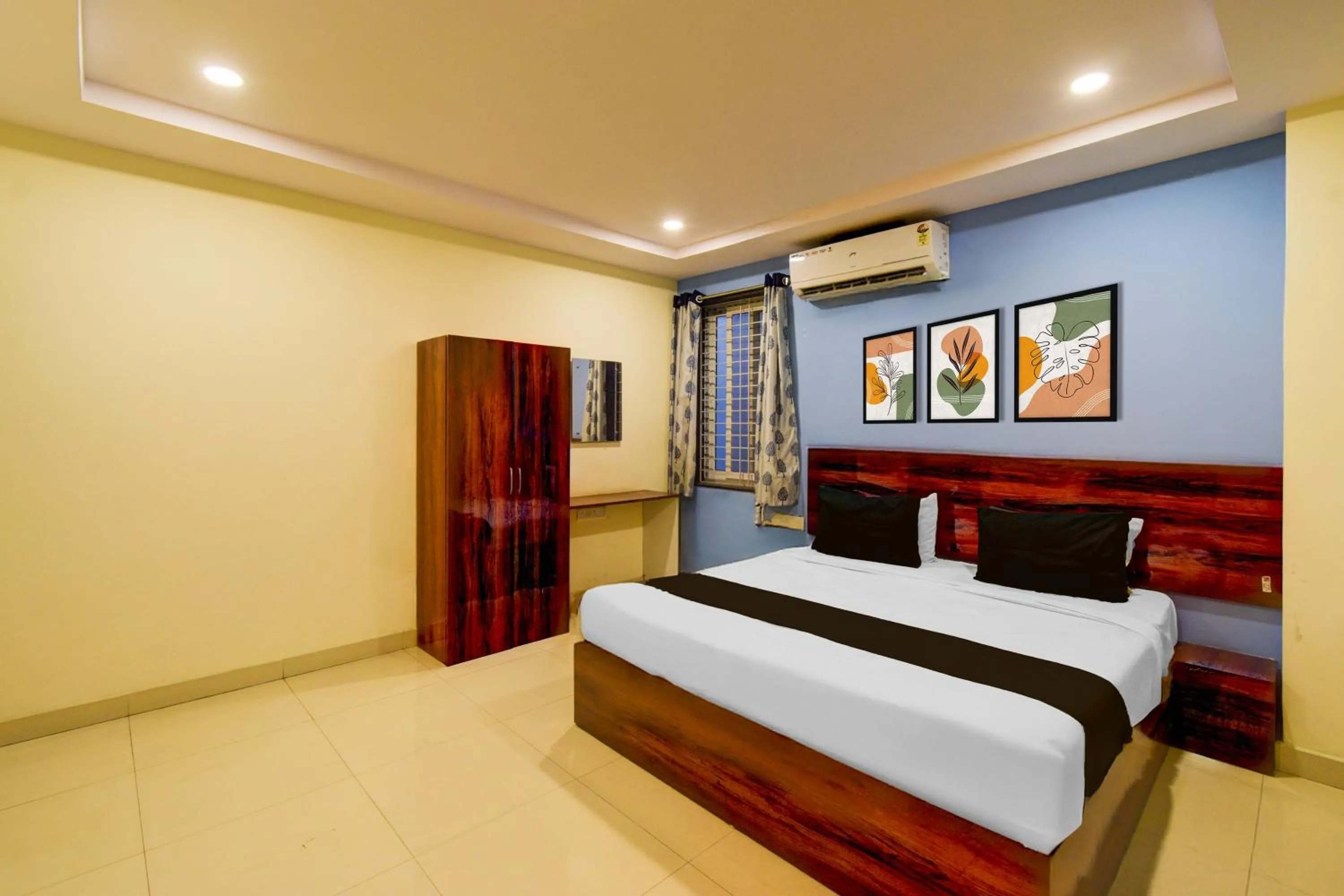 Bedroom, Bed in Hotel O AMR Planet Mall Hyderabad Formerly R Square
