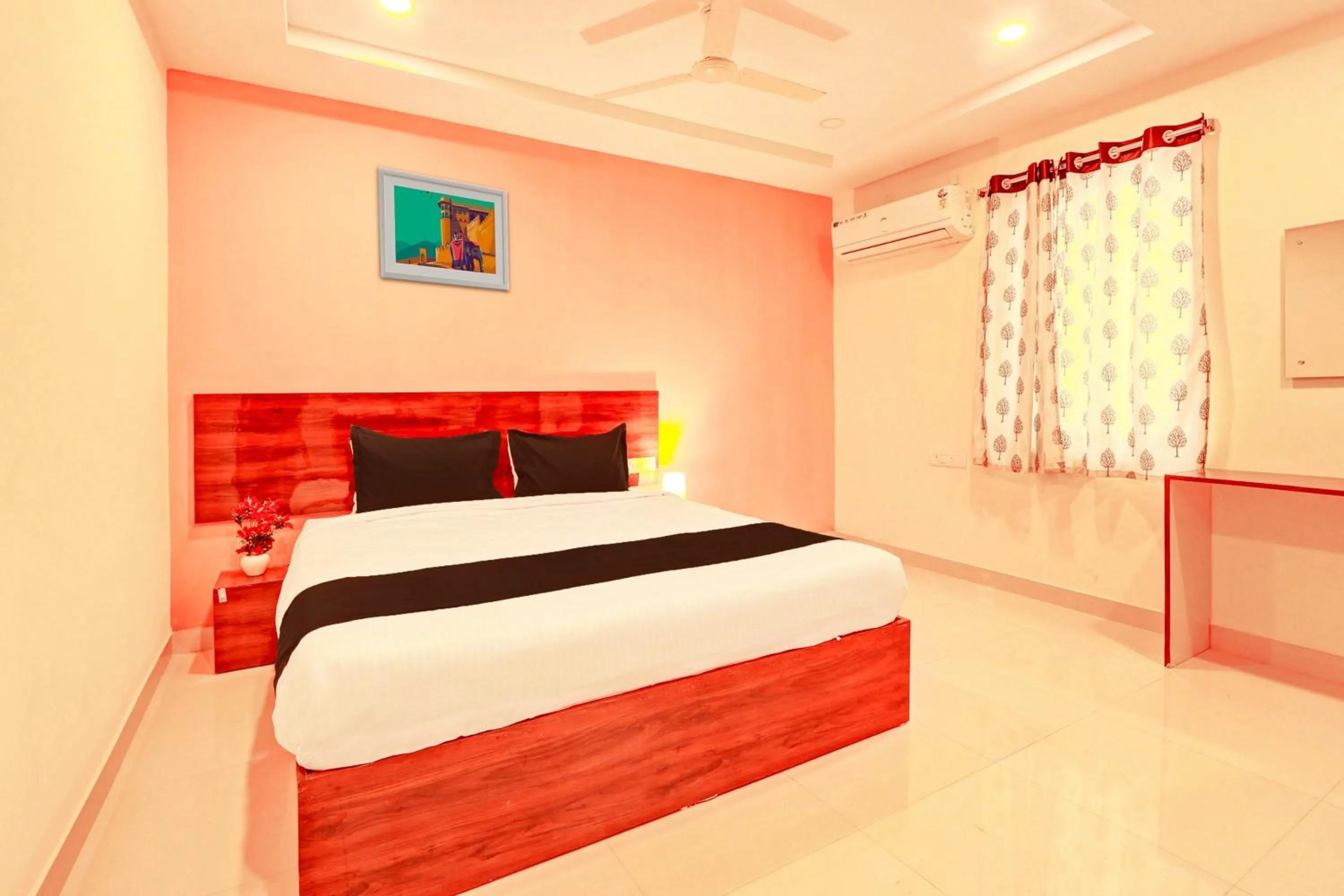 Bedroom, Bed in HOTEL O R SQUARE