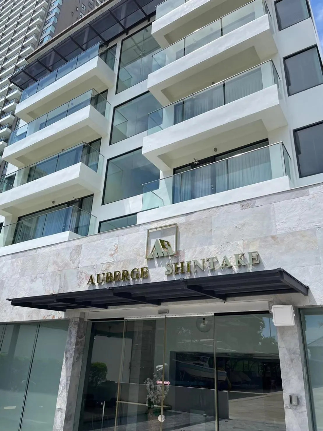 Property building in AUBERGE SHINTAKE