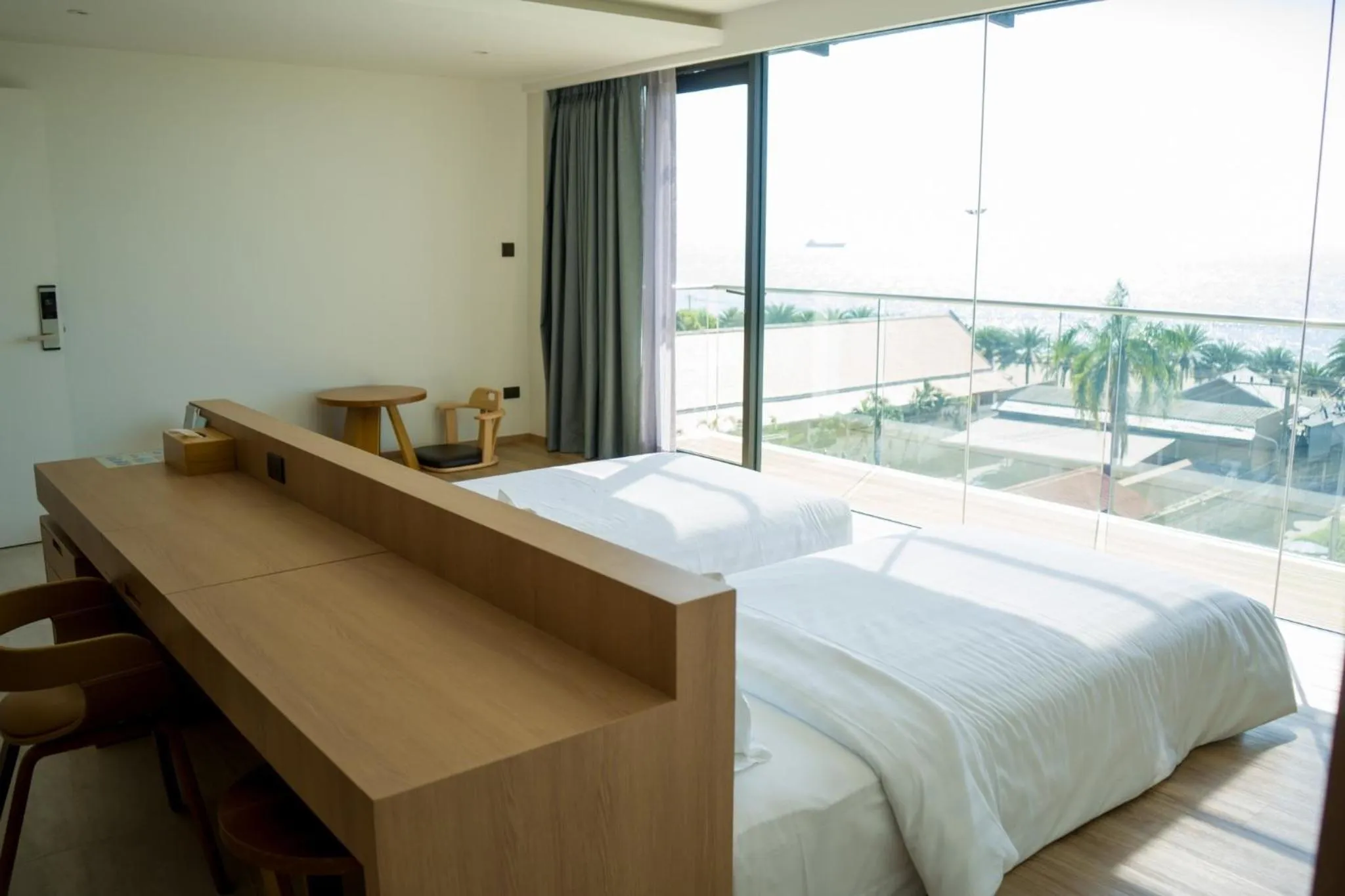 Photo of the whole room, Bed in AUBERGE SHINTAKE