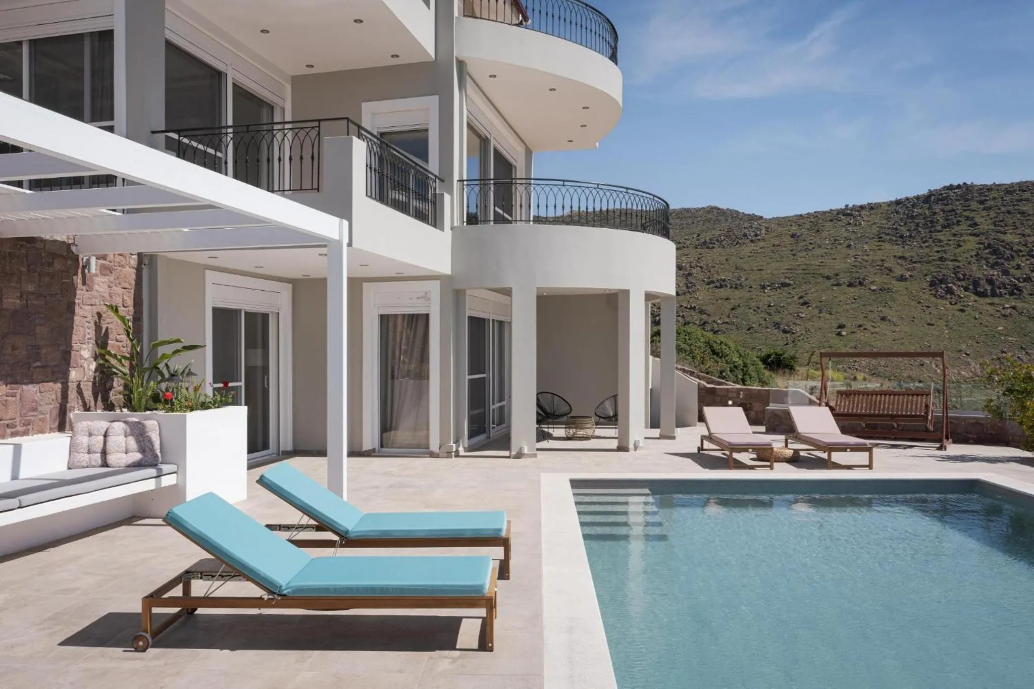 Swimming pool in Kaerati Villa Aegina