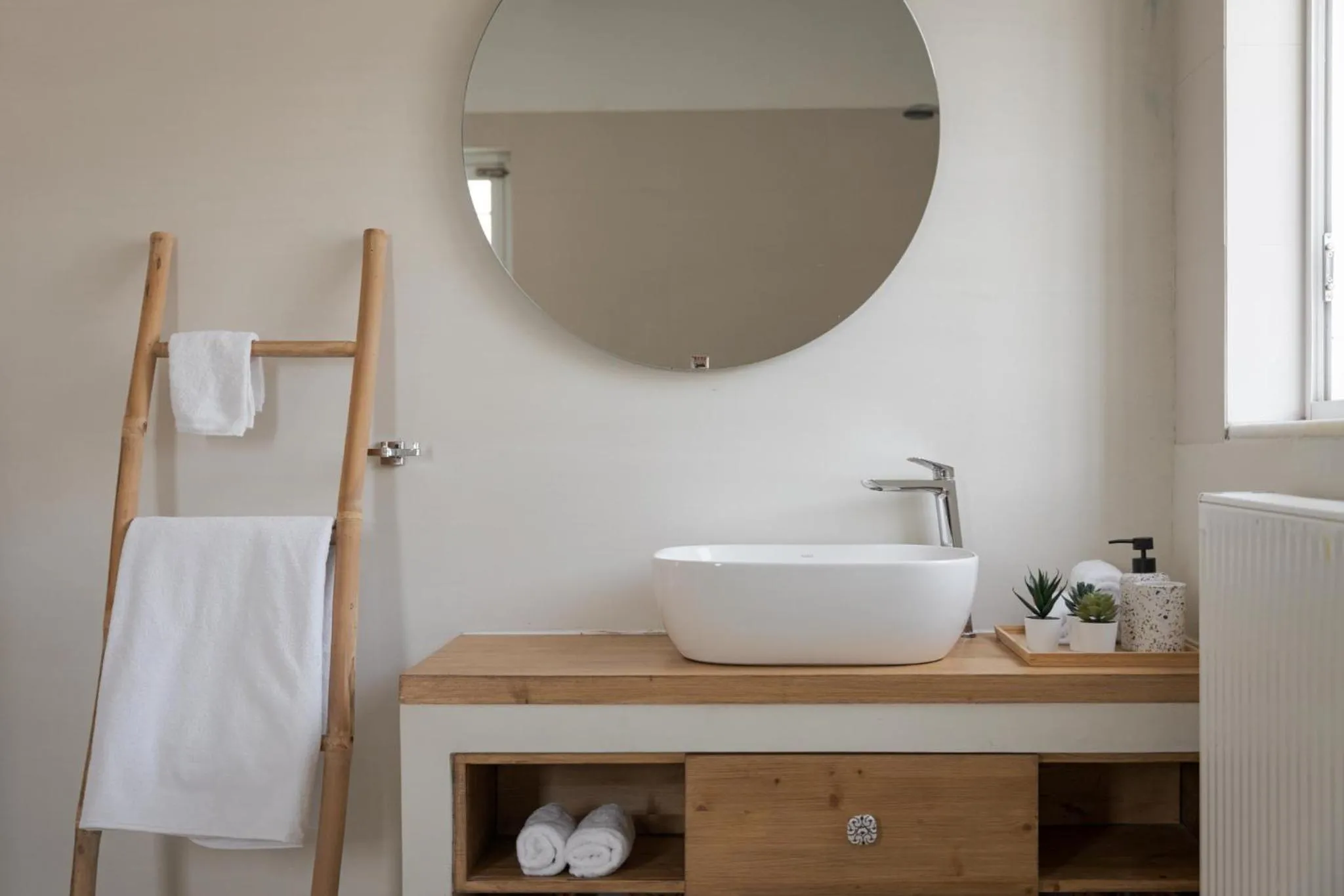 Bathroom in Kaerati Villa Aegina