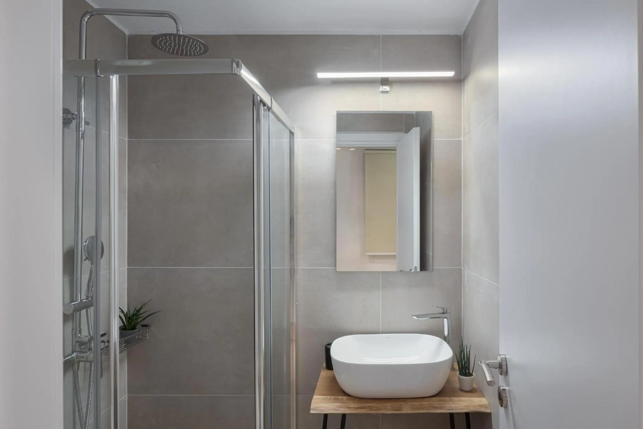 Bathroom in Kaerati Villa Aegina