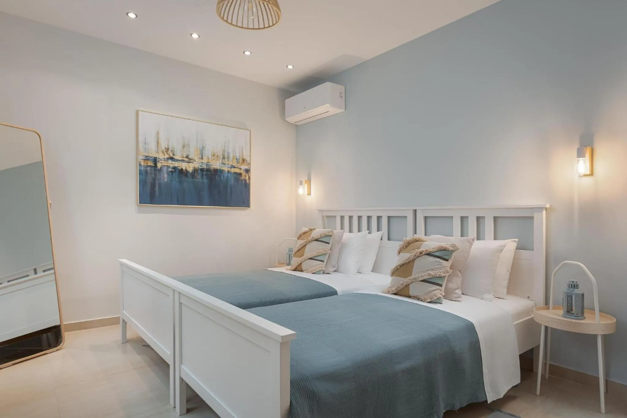 Bed in Kaerati Villa Aegina