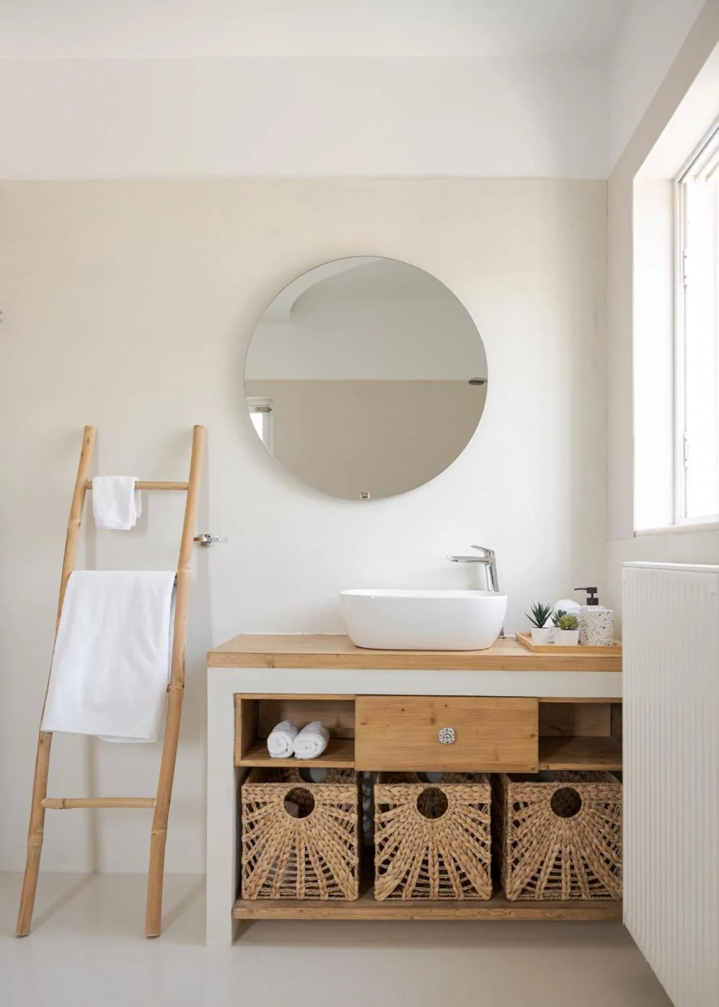 Bathroom in Kaerati Villa Aegina