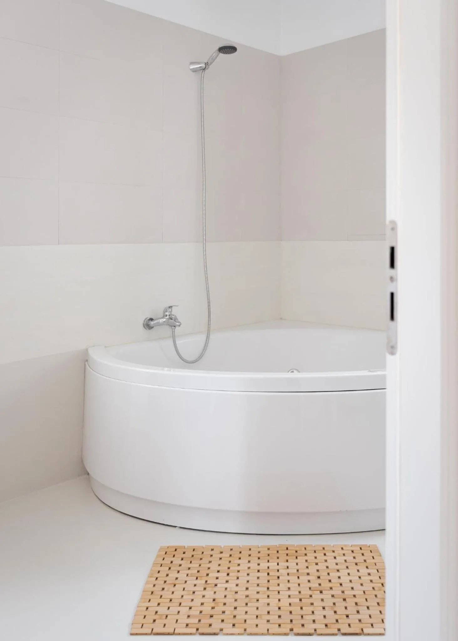 Bathroom in Kaerati Villa Aegina