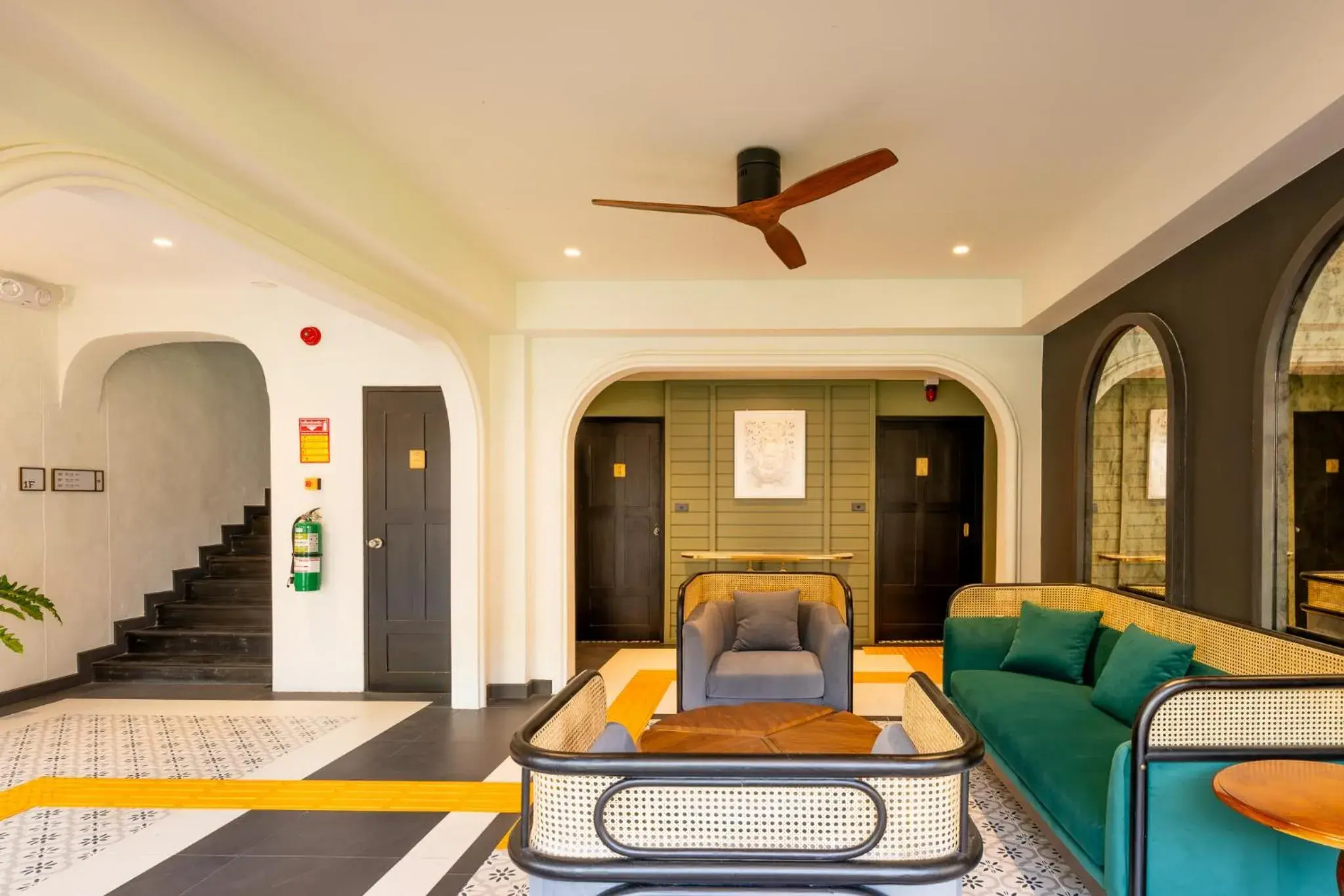 Property building in Shamrock Chiangmai Hotel-Adult Only Property building in Shamrock Chiangmai Hotel-Adult Only