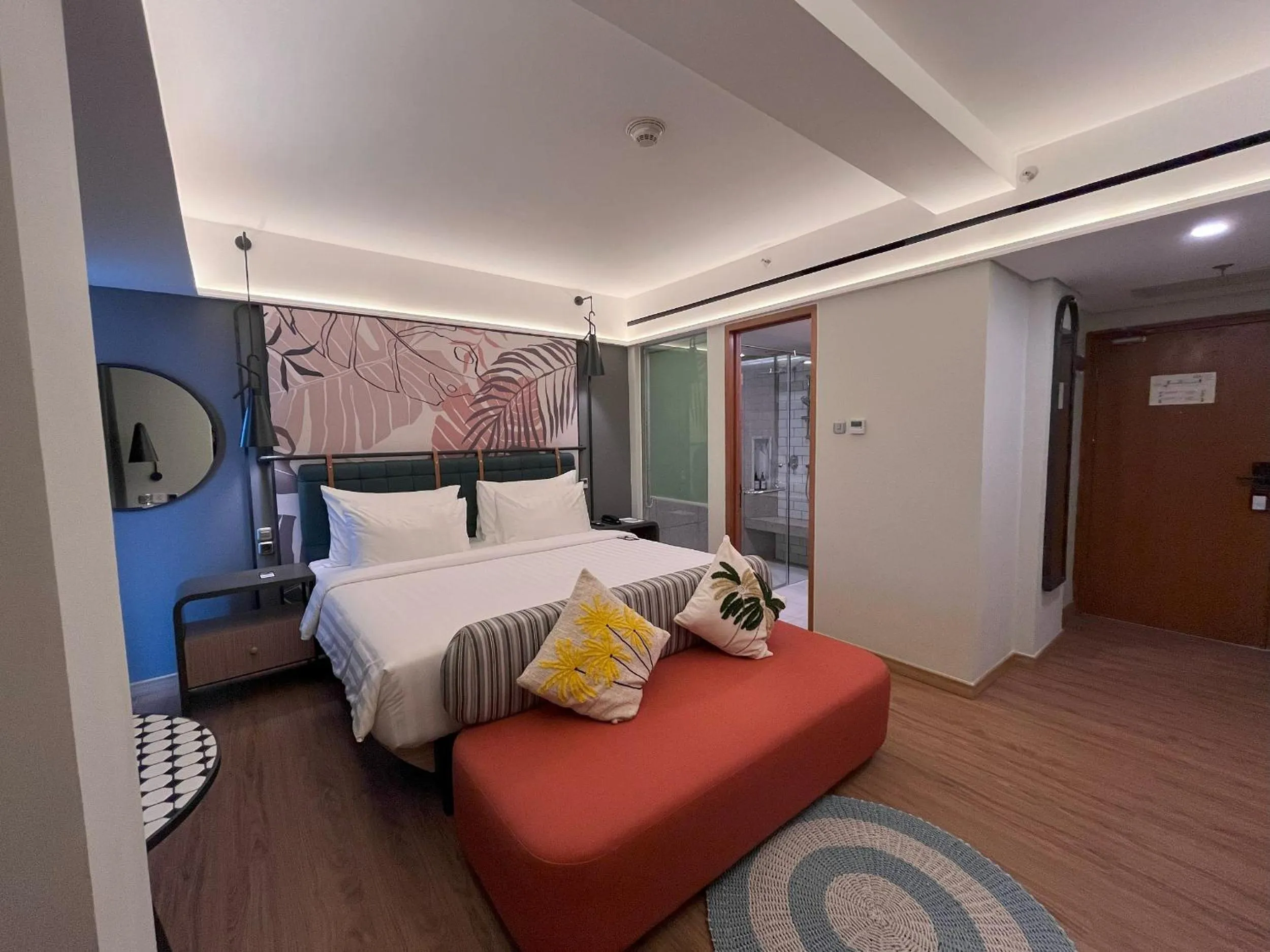 Bedroom, Bed in Luminor Hotel Legian Seminyak - Bali