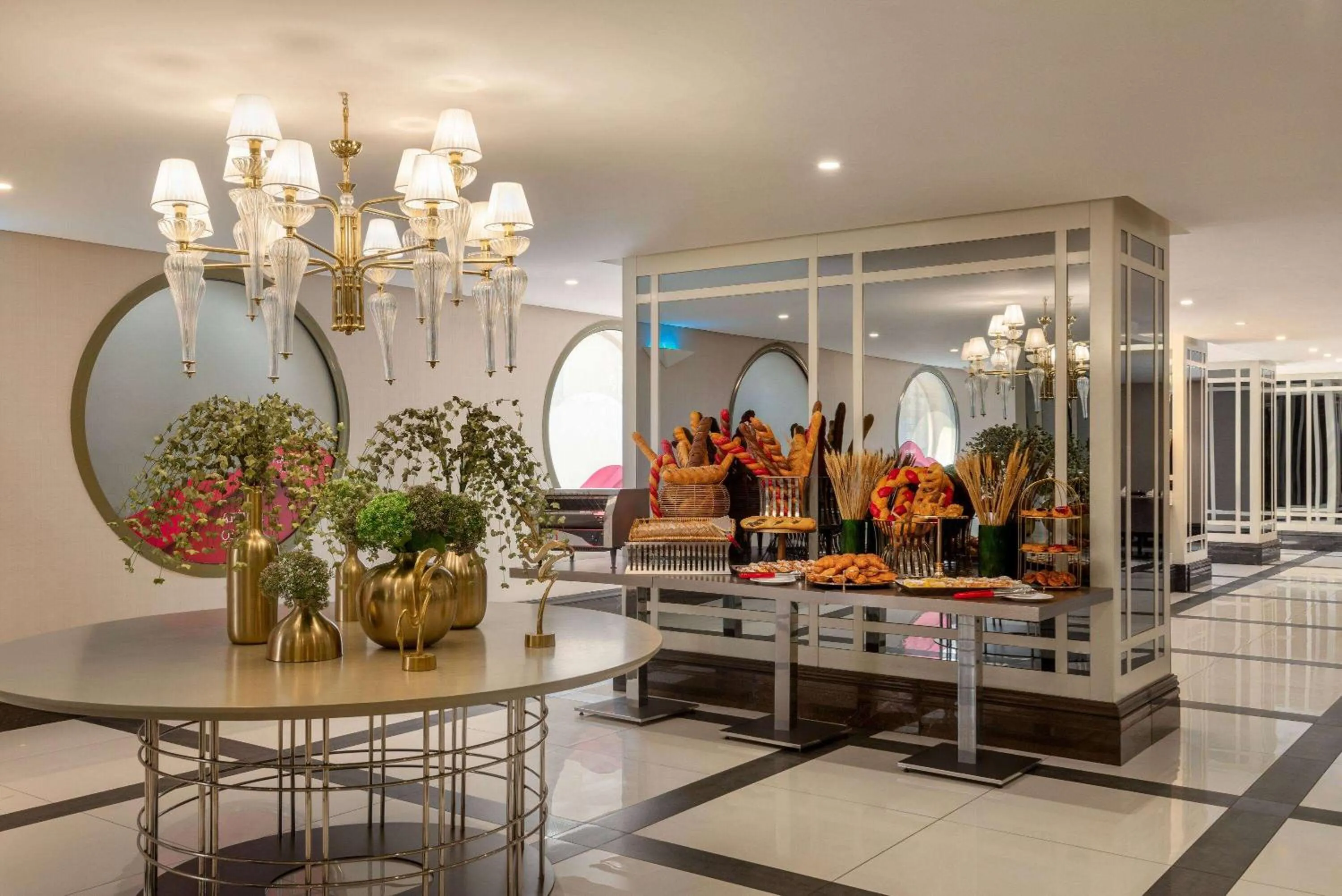 Restaurant/places to eat in Ramada by Wyndham Makkah Zad Al Tayseer