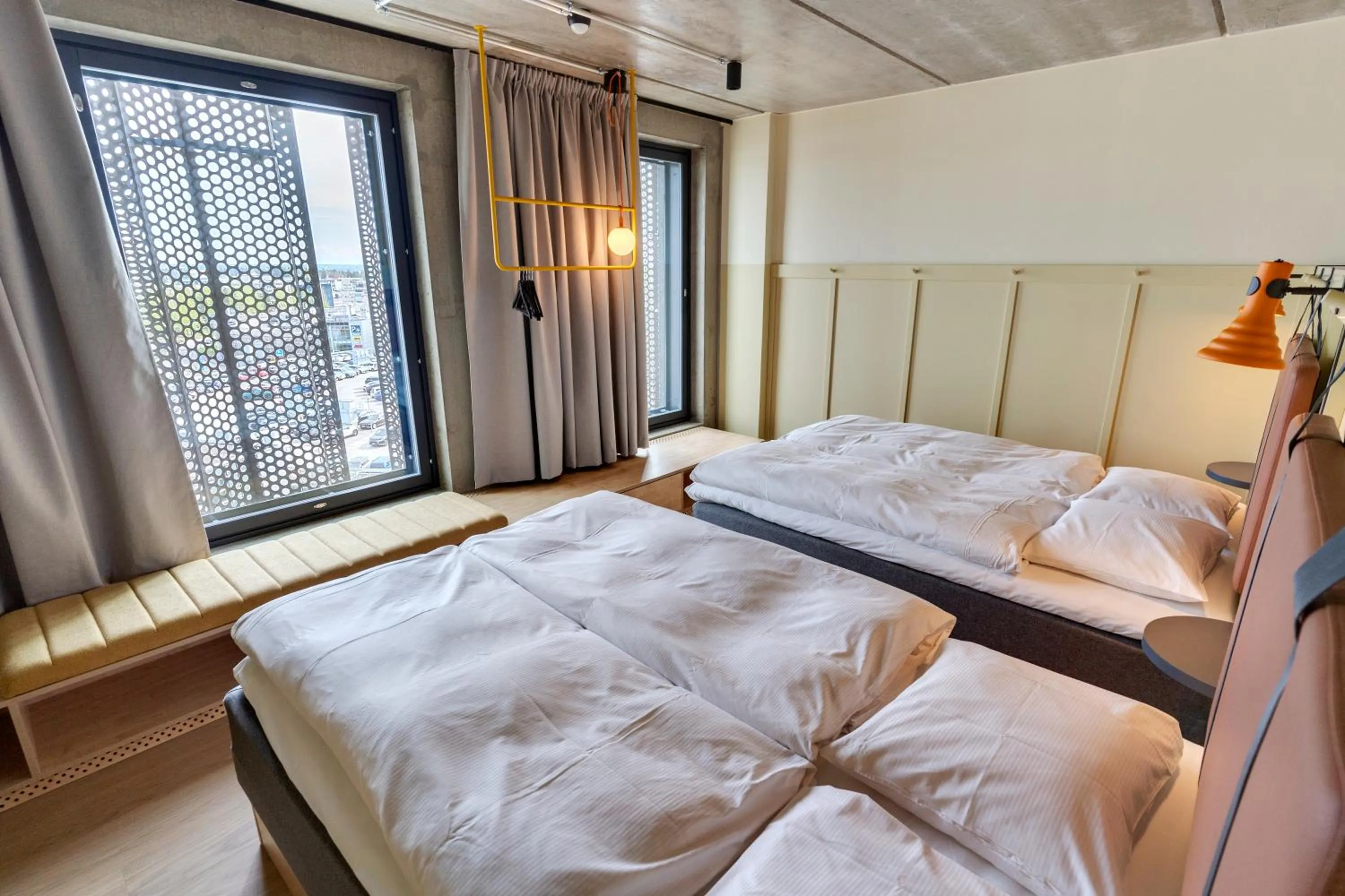 Bed in Comfort Hotel Helsinki Airport