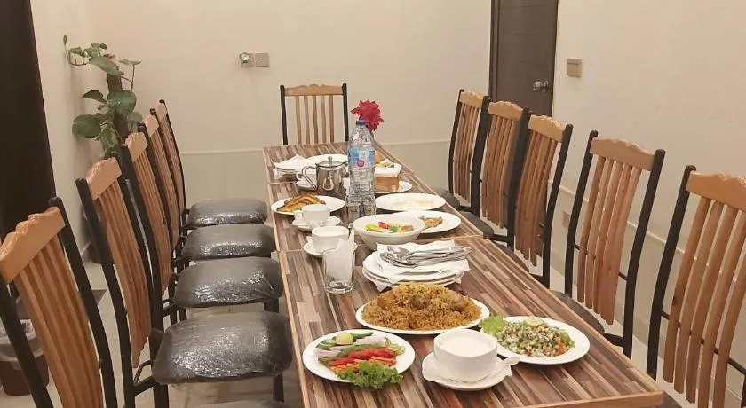 Hotel Mairona Gulberg Lahore