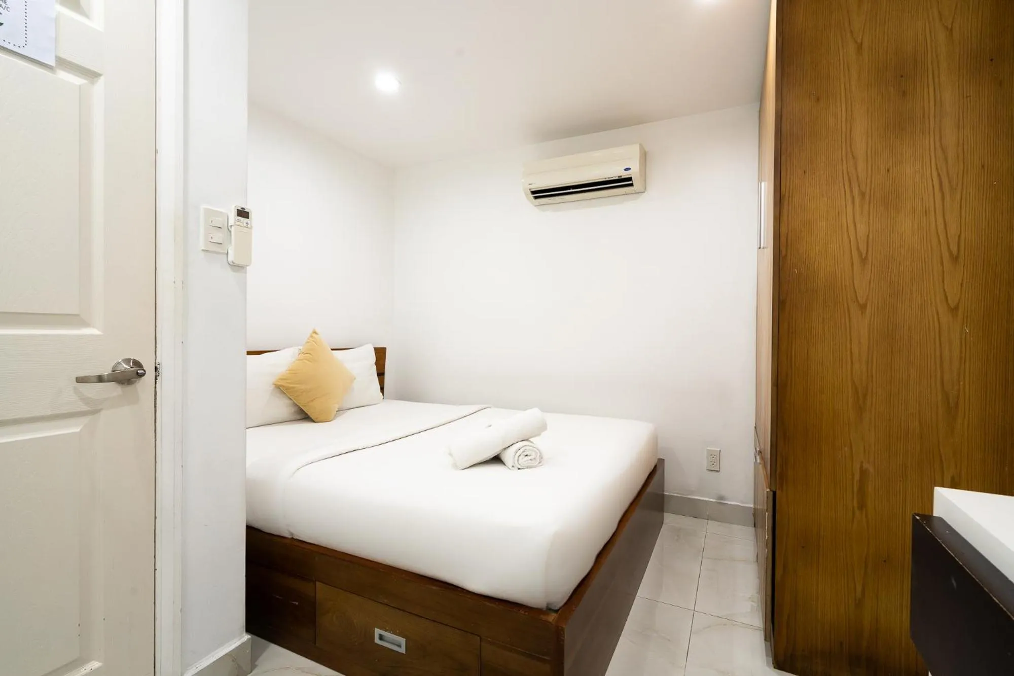 Photo of the whole room, Bed in Adventure Hotel