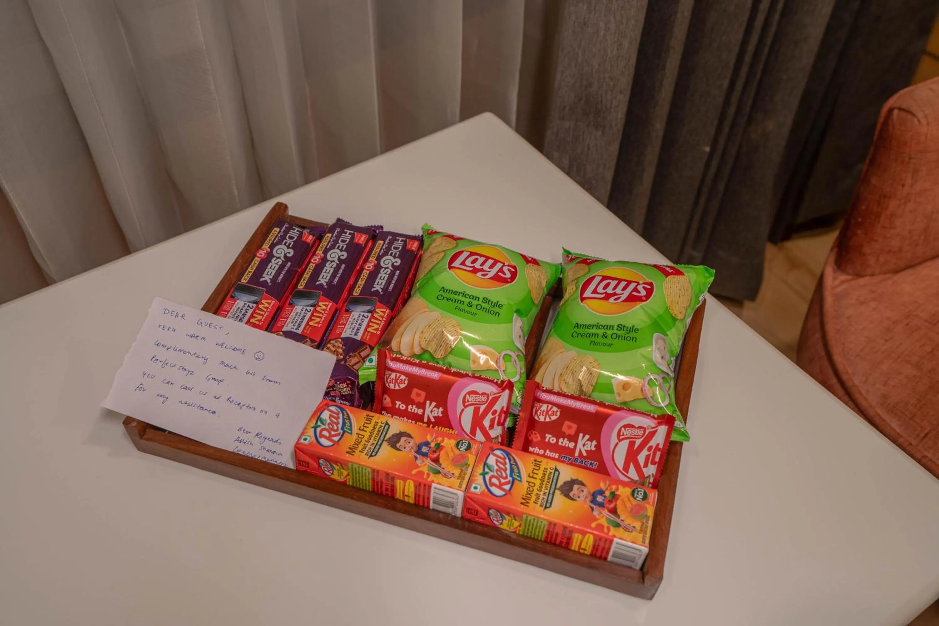 Food and drinks in Super Hotel by Perfectstayz Mall Road