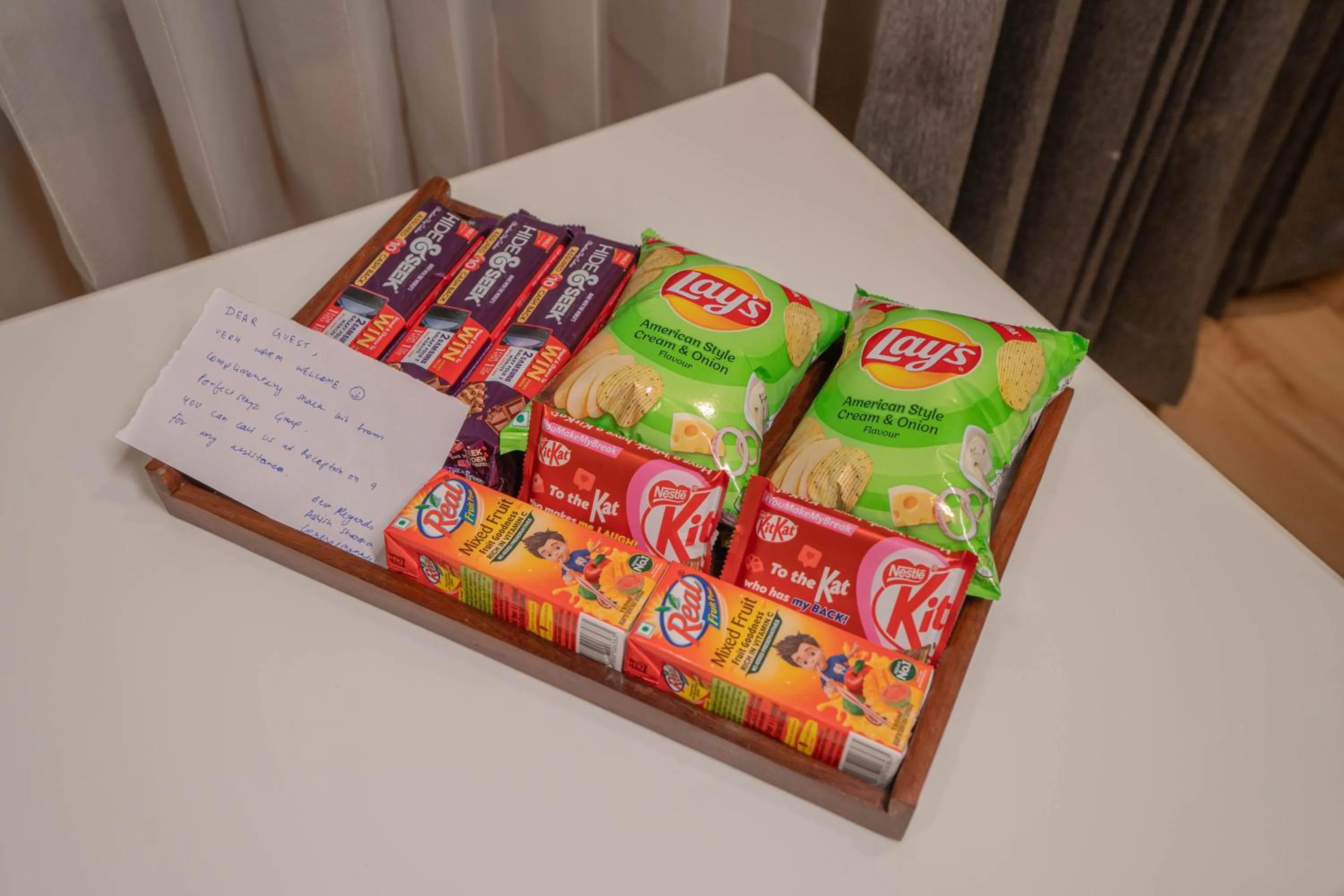 Food and drinks in Super Hotel by Perfectstayz Mall Road