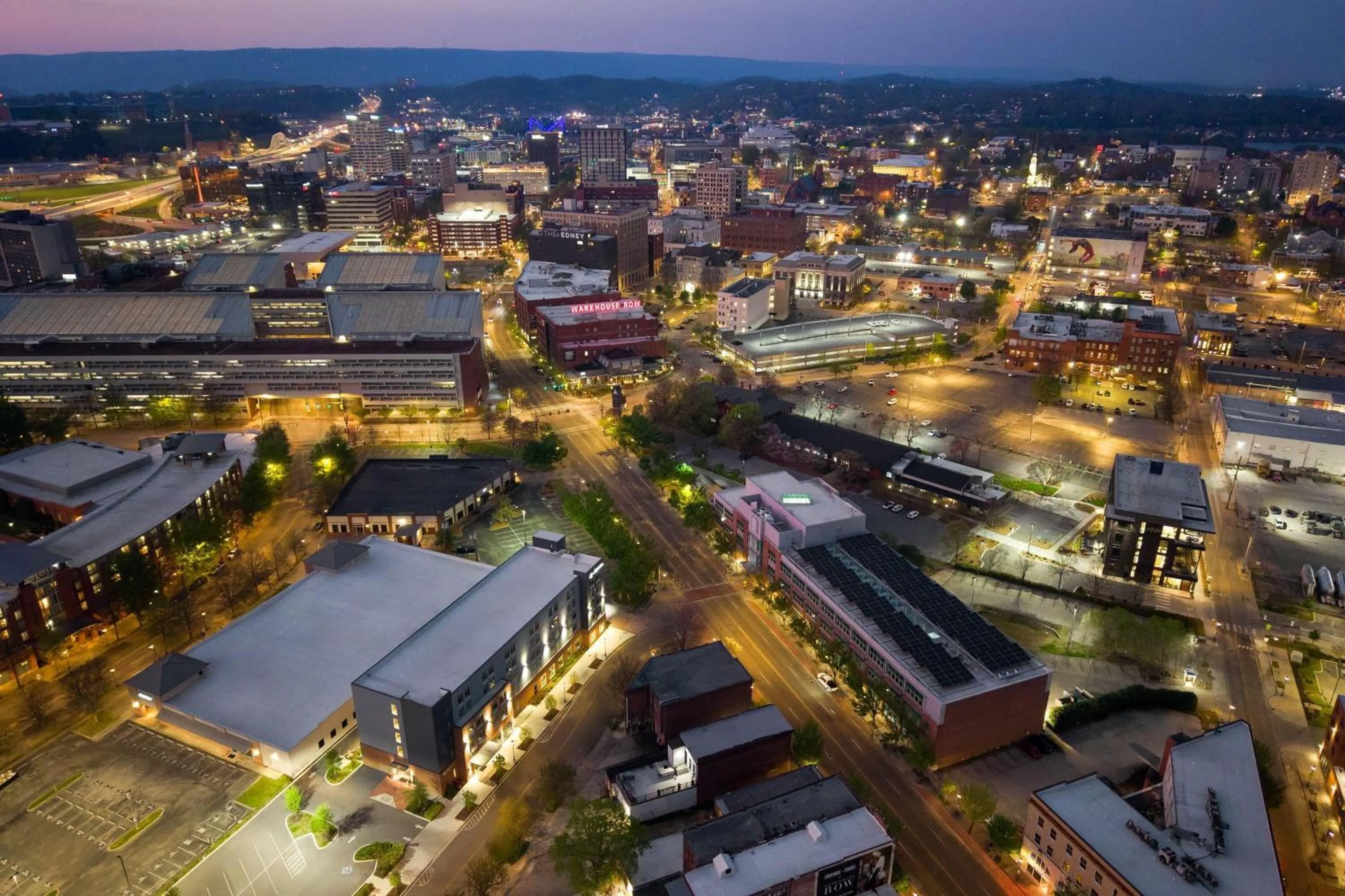 Property building in La Quinta Inn & Suites by Wyndham Chattanooga Downtown/South